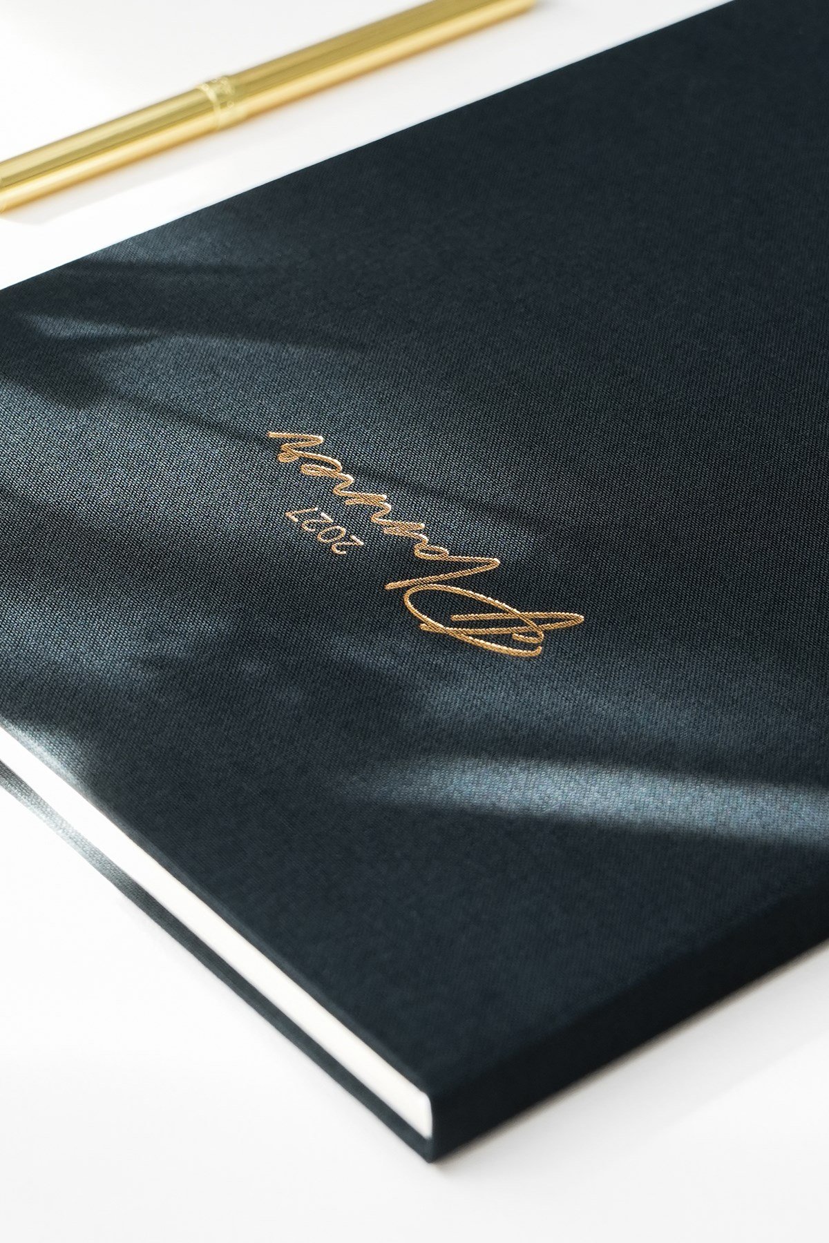 Matt Notebook 2027 Yılı 20x27 cm Keten Haftalık Planlayıcı Ajanda Siyah