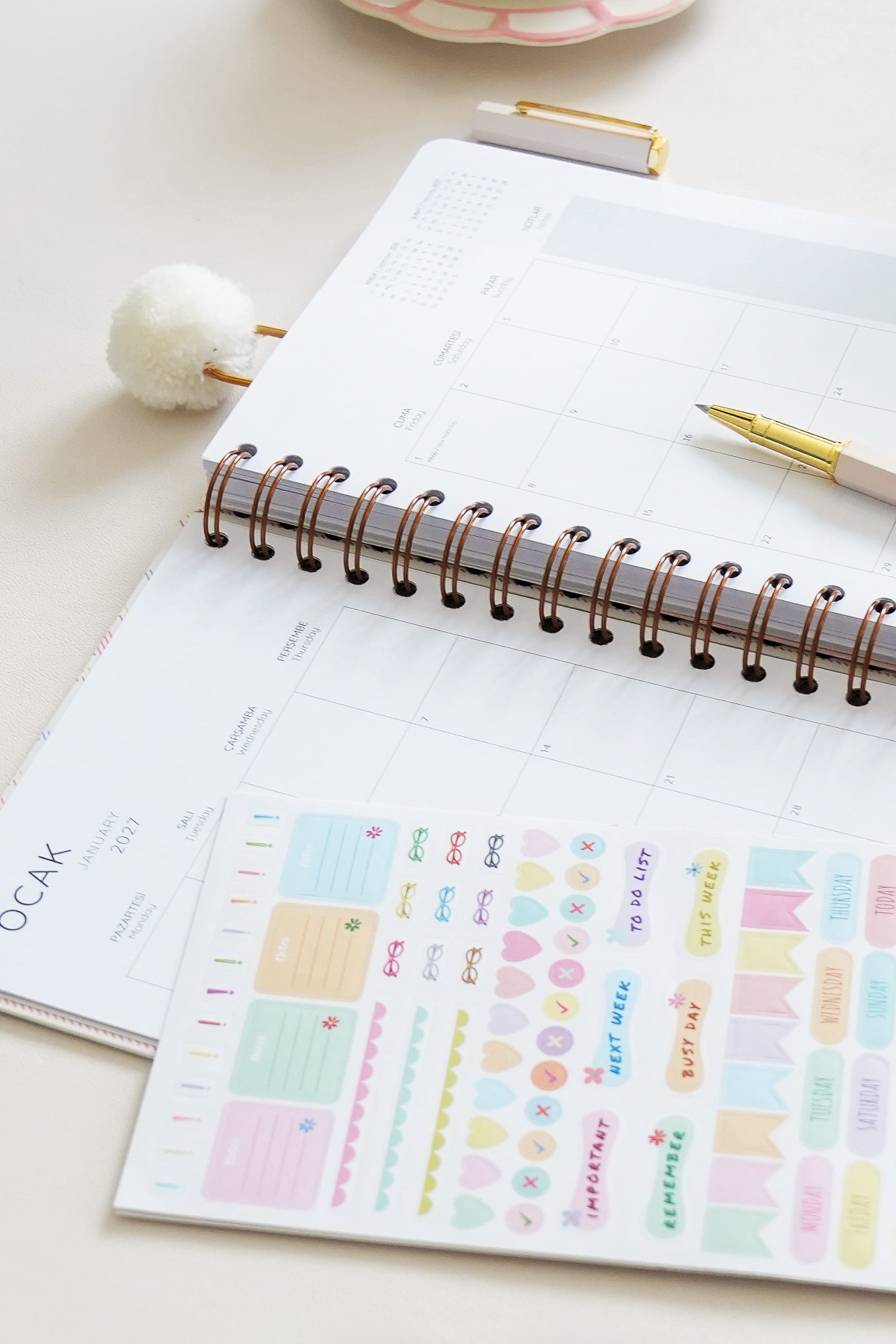 Matt Notebook 2027 Yılı A5 Ajanda Spiralli 15x21 cm - 12 Aylık Fiyonk