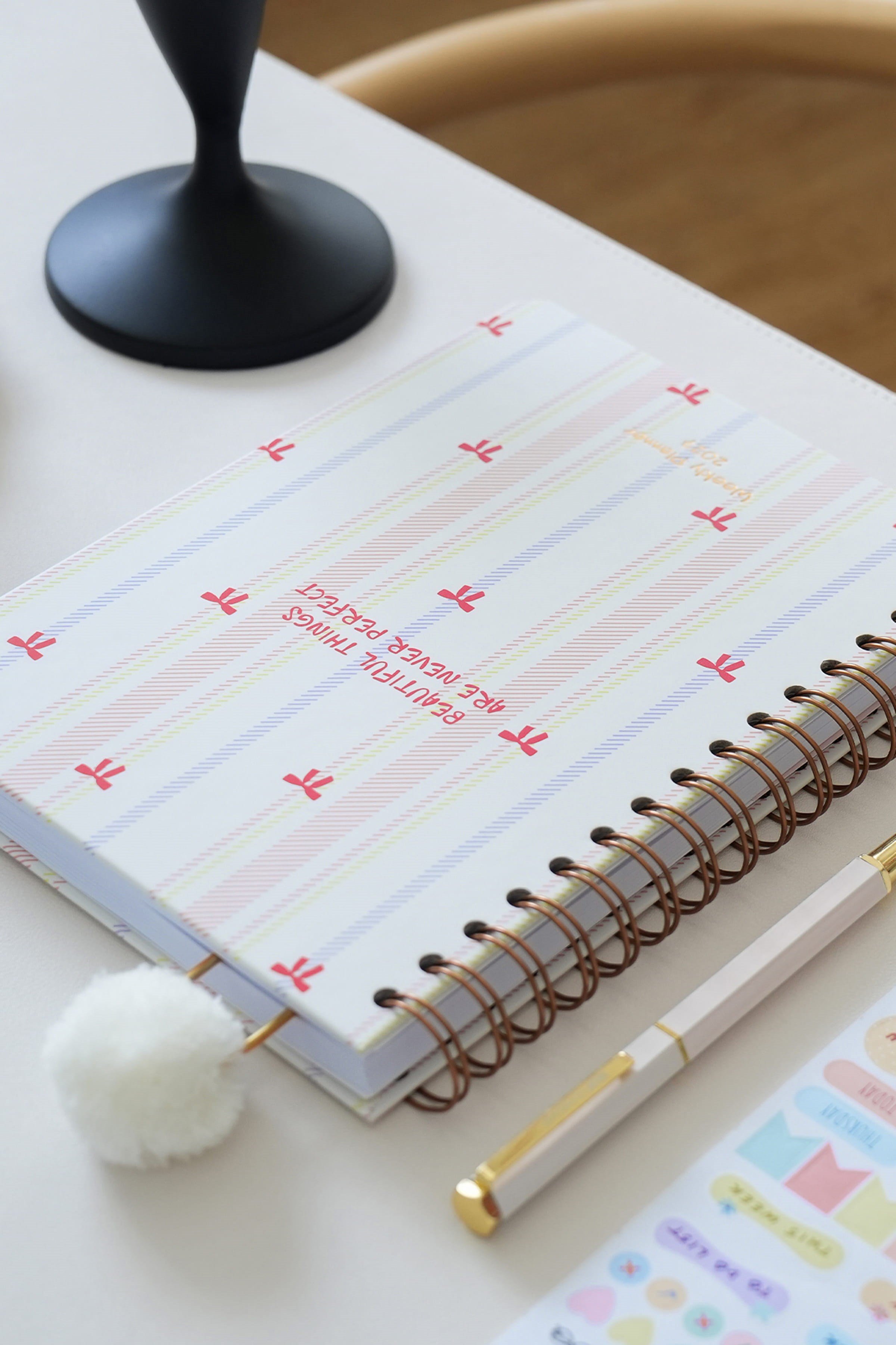 Matt Notebook 2027 Yılı A5 Ajanda Spiralli 15x21 cm - 12 Aylık Fiyonk