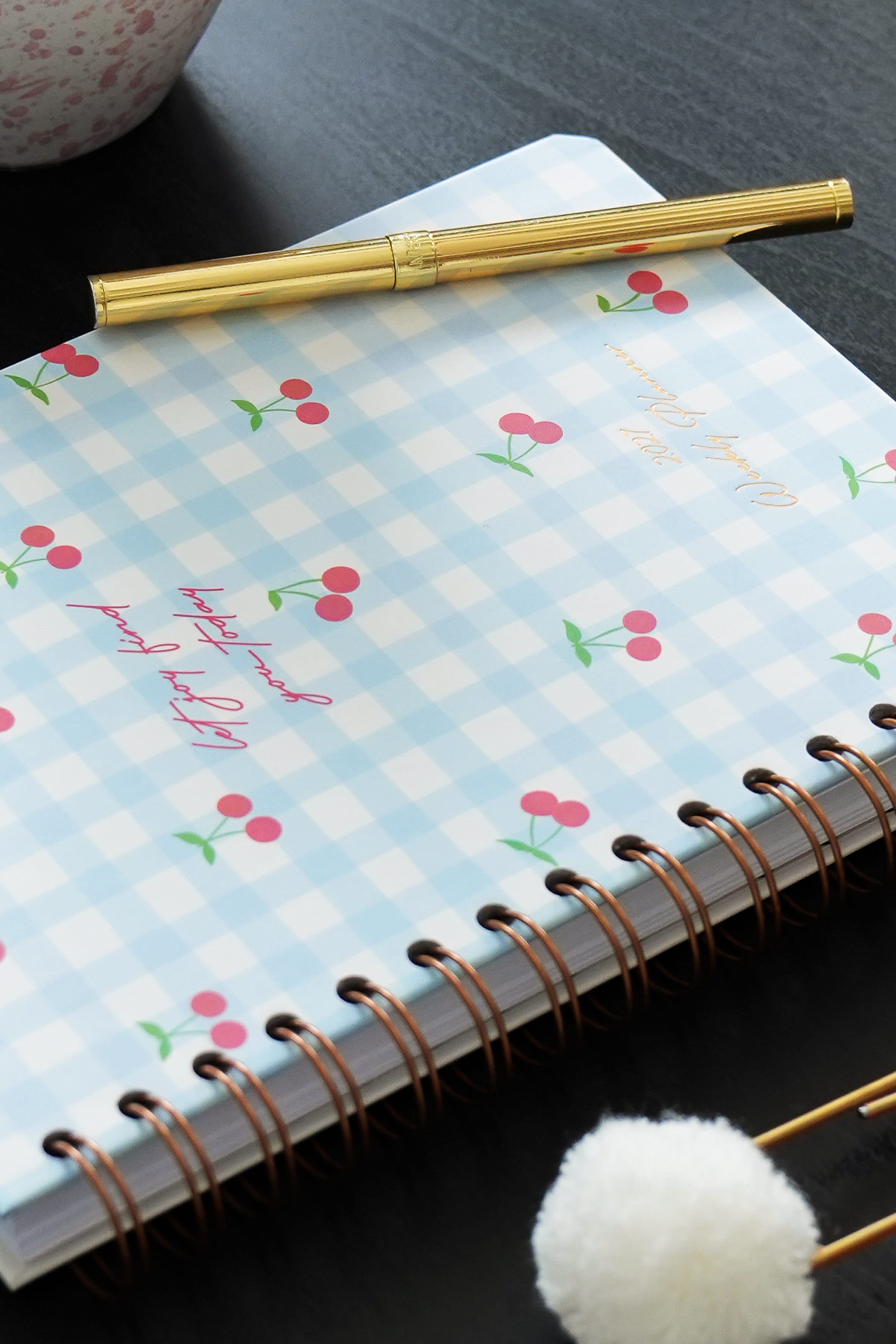 Matt Notebook 2027 Yılı A5 Ajanda Spiralli 15x21 cm - 12 Aylık Kiraz