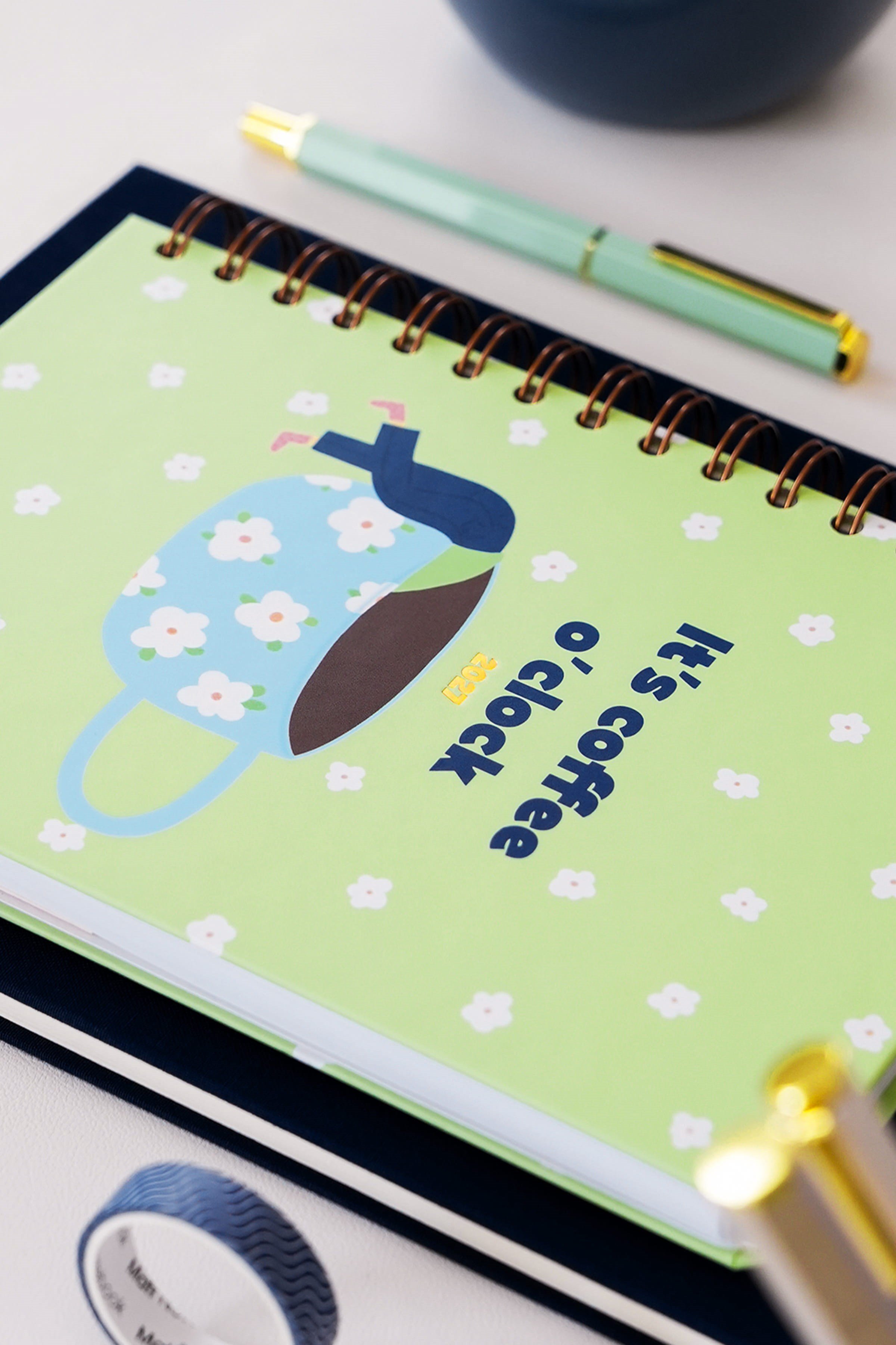 Matt Notebook 2027 Yılı A5 Ajanda Spiralli 15x21 cm - 12 Aylık Çiçekler
