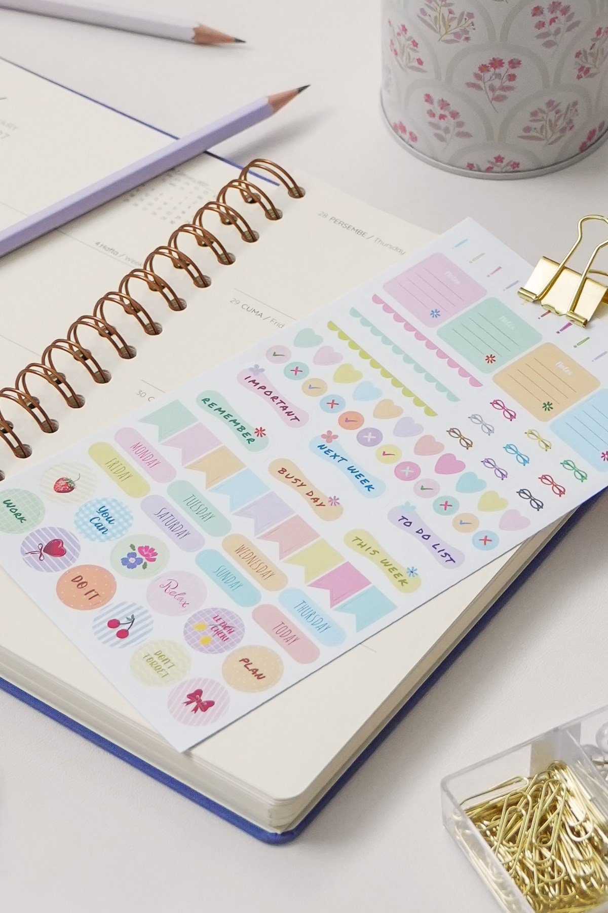 Matt Notebook 2027 Yılı A5 Keten Ajanda Spiralli 15x21 cm - 12 Aylık Lila
