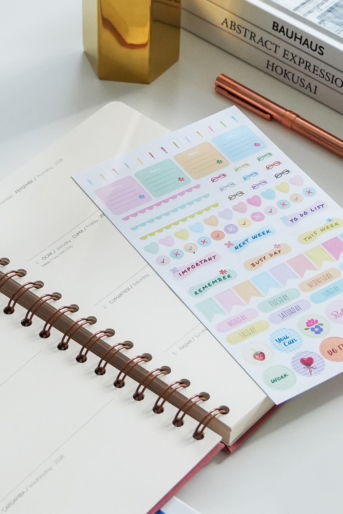 Matt Notebook 2027 Yılı A5 Keten Ajanda Spiralli 15x21 cm - 12 Aylık Pembe