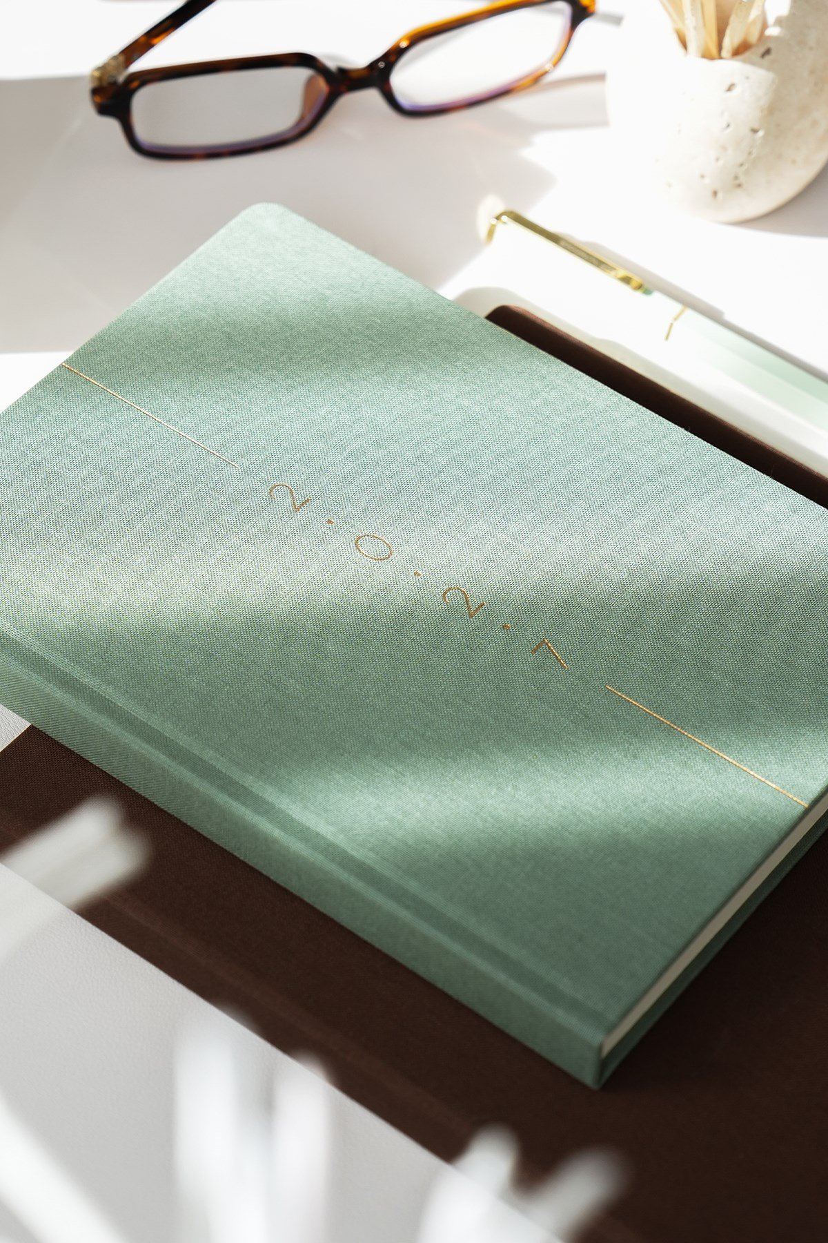 Matt Notebook 2027 Yılı A5 Keten Haftalık Ajanda 15x21 cm - 12 Aylık Yeşil