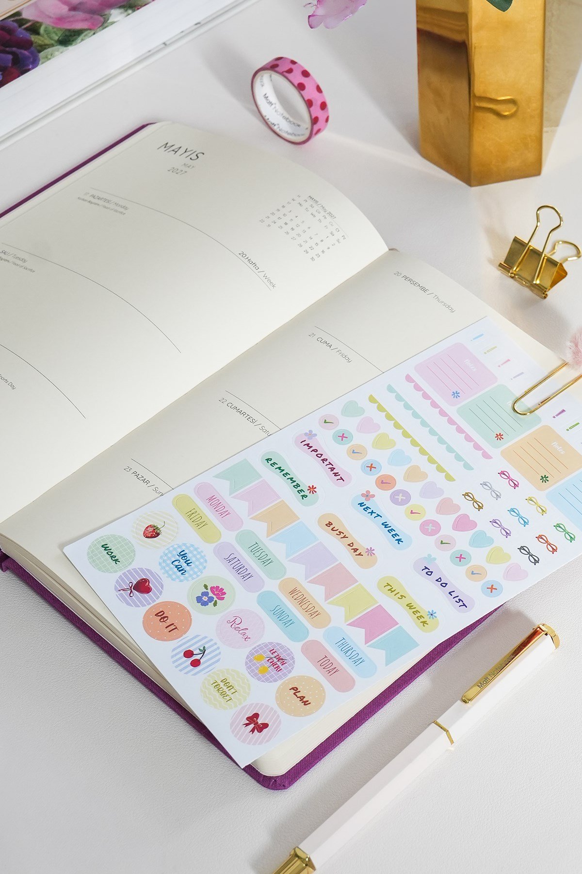 Matt Notebook 2027 Yılı A5 Keten Haftalık Ajanda 15x21 cm - 12 Aylık Menekşe