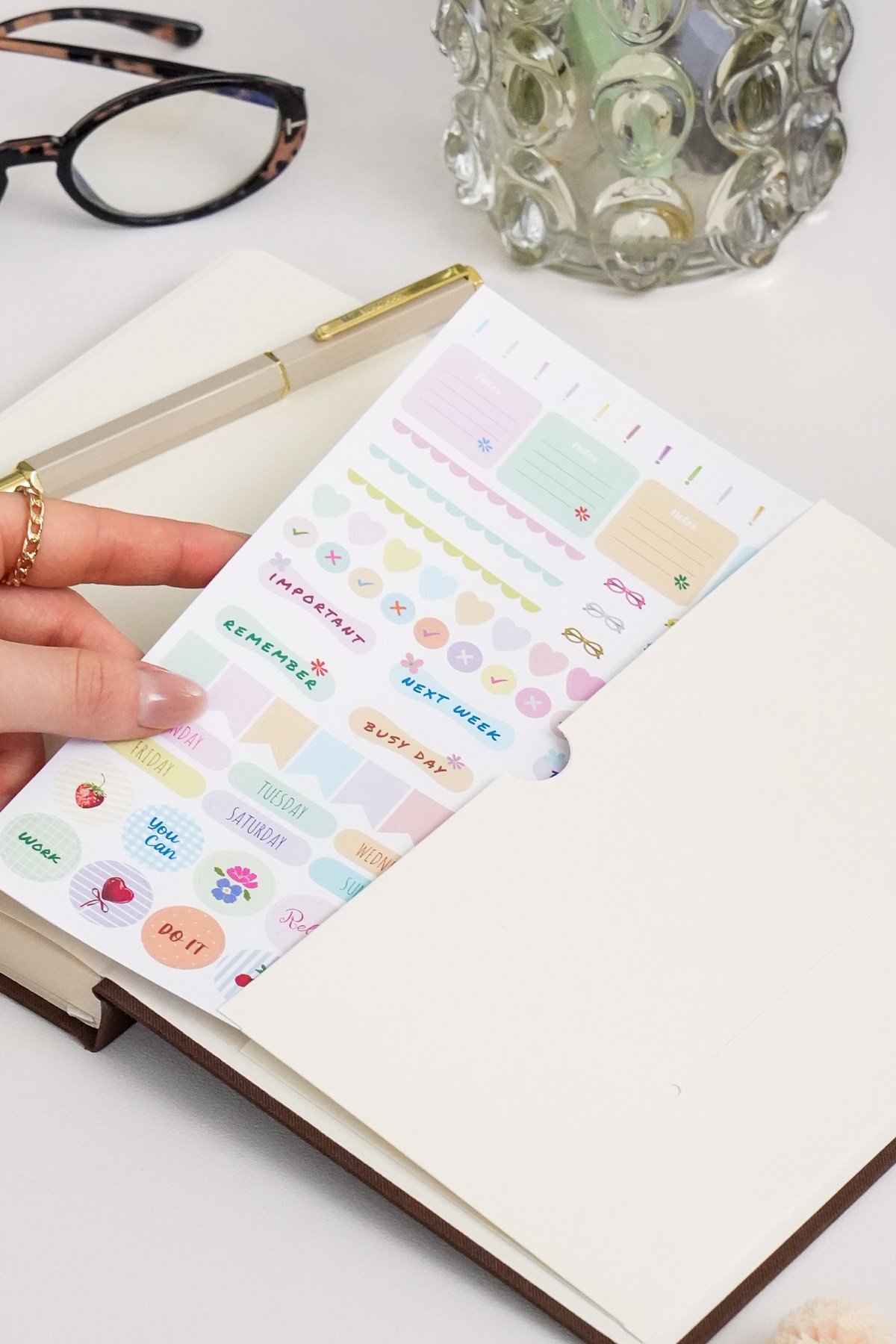 Matt Notebook 2027 Yılı A5 Keten Haftalık Ajanda 15x21 cm - 12 Aylık Kahverengi