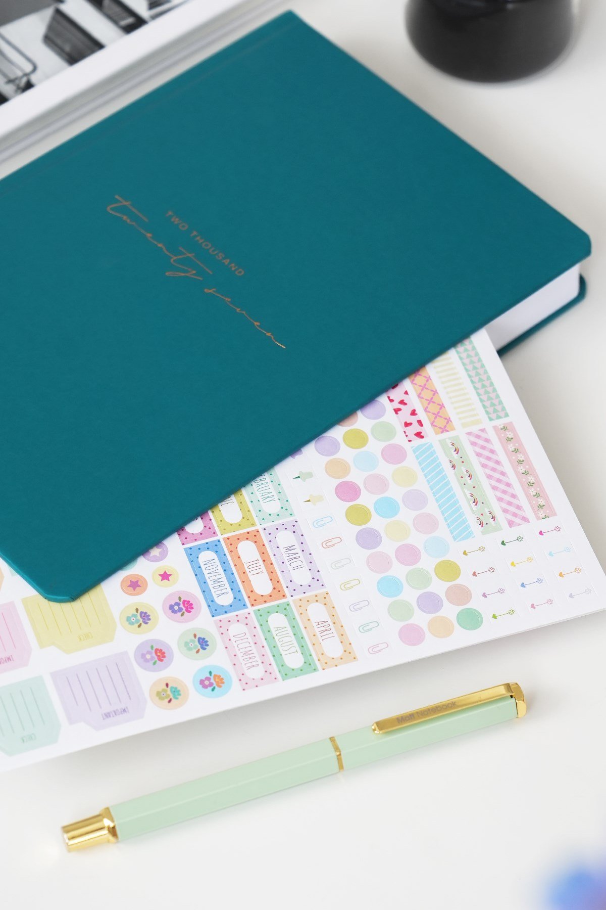 Matt Notebook 2027 Yılı A5 Tam Gün Ajanda 15x22 cm - 365 Gün Yeşil