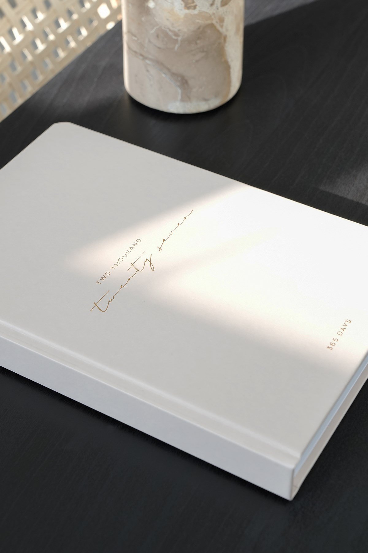 Matt Notebook 2027 Yılı A5 Tam Gün Ajanda 15x22 cm - 365 Gün Bej