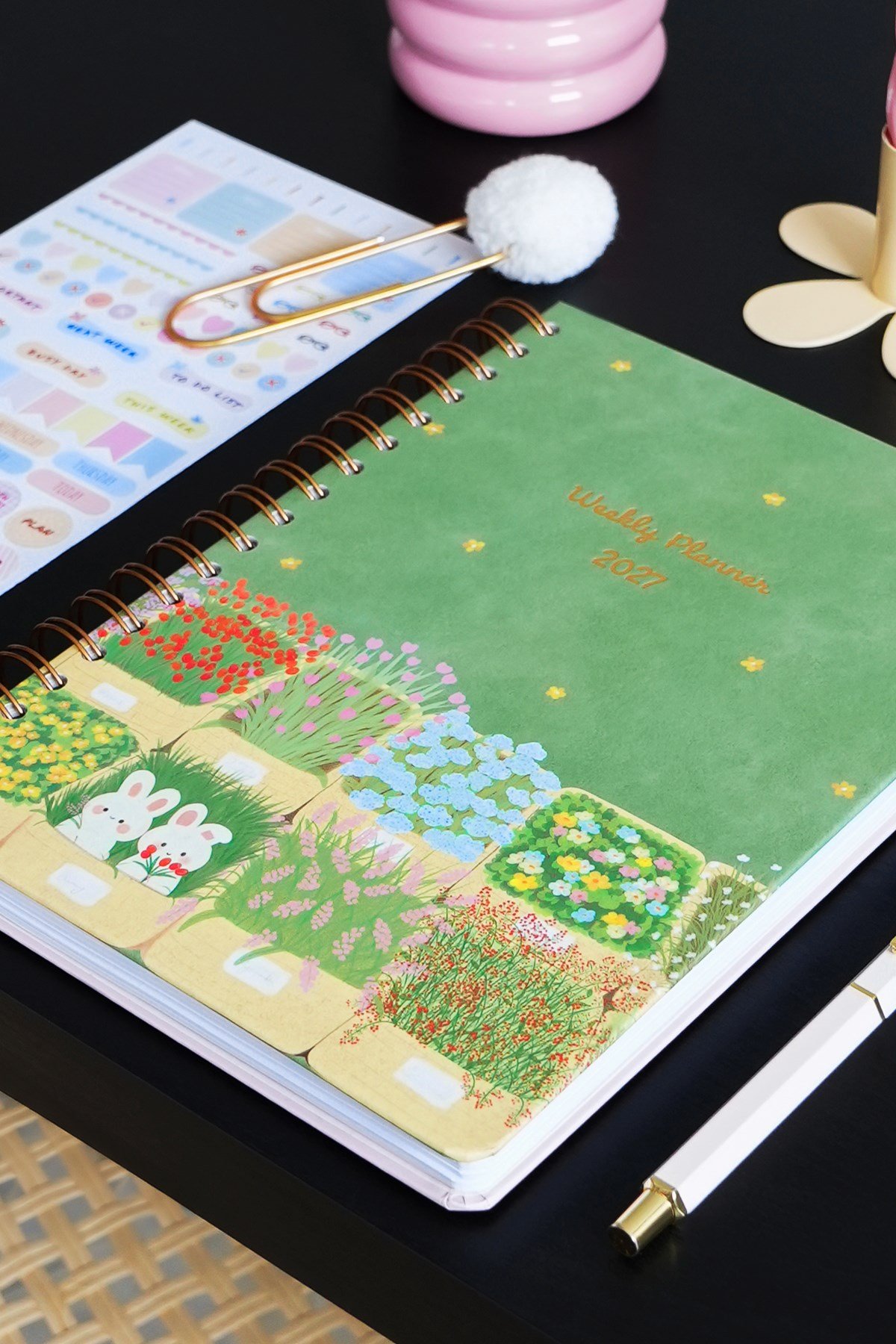 Matt Notebook 2027 Yılı B5 Haftalık Ajanda Spiralli 17x24 cm - 12 Aylık Çiçekler