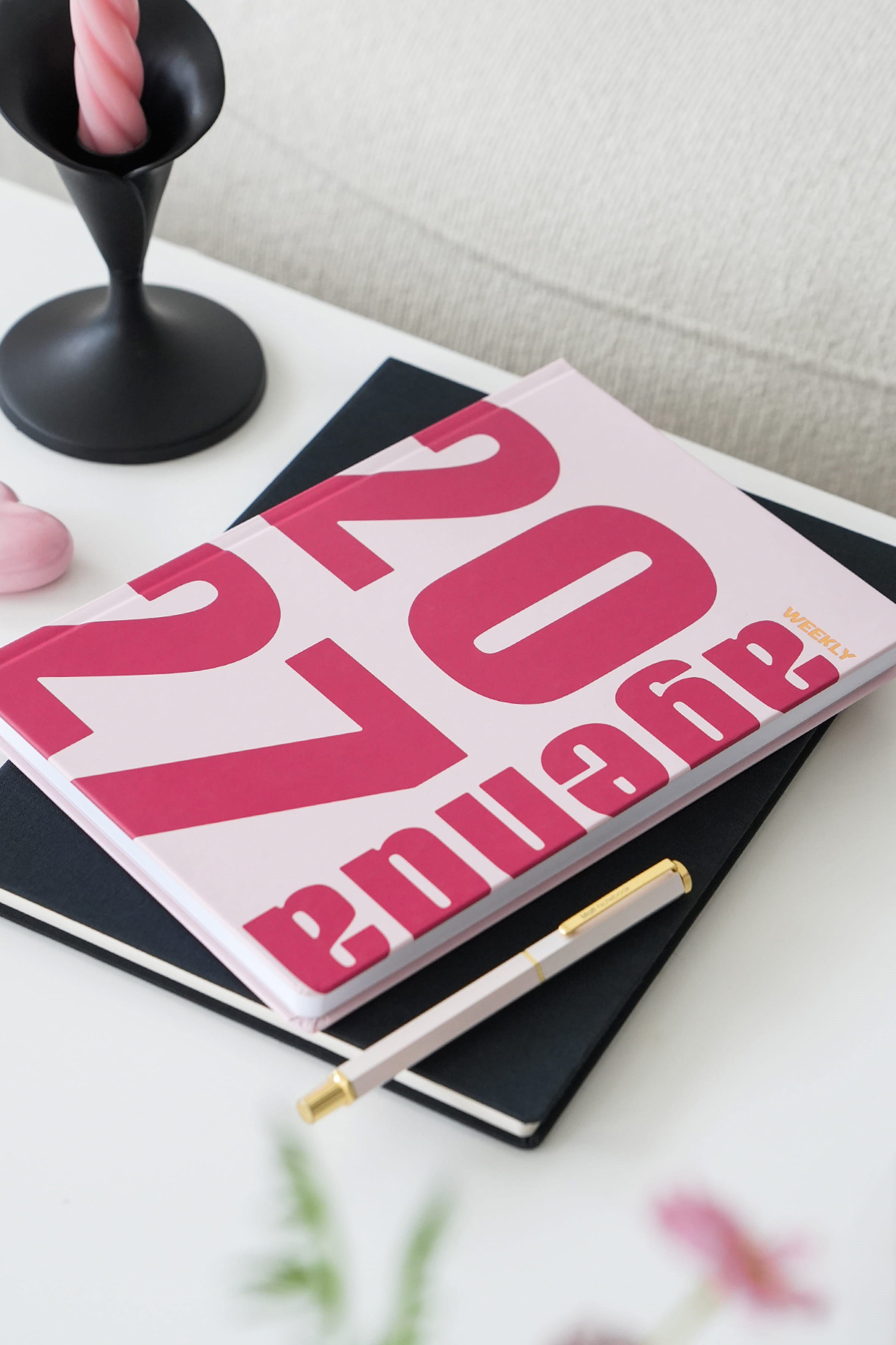 Matt Notebook 2027 Yılı B5 Haftalık Ajanda 17x24 cm - 12 Aylık Pembe