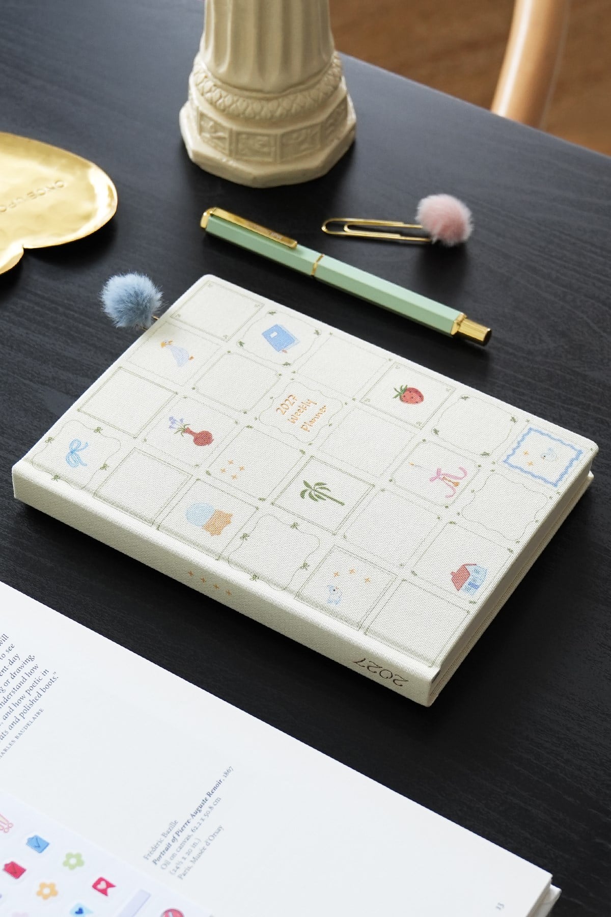 Matt Notebook 2027 Yılı B6 Keten Haftalık Ajanda - 12 Aylık