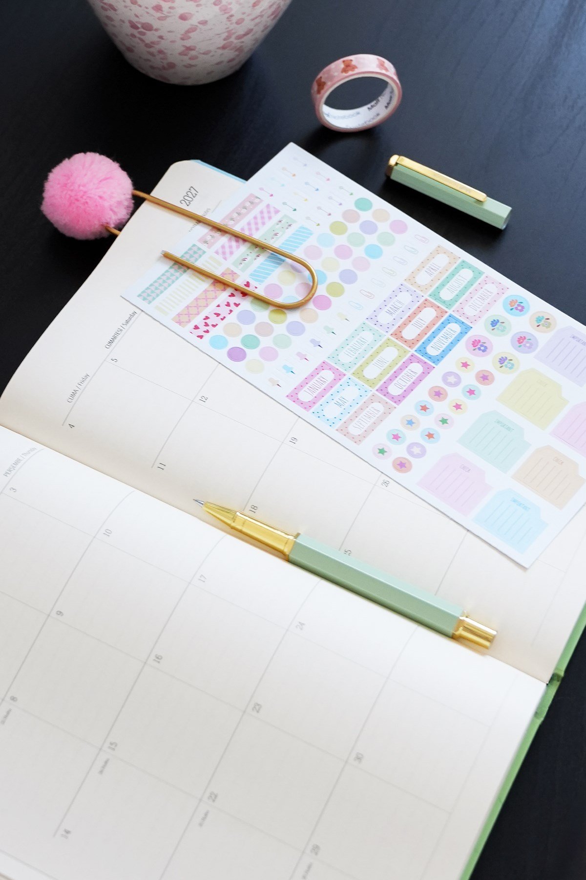 Matt Notebook 2027 Yılı Günlük Ajanda 16x24 cm - 12 Aylık