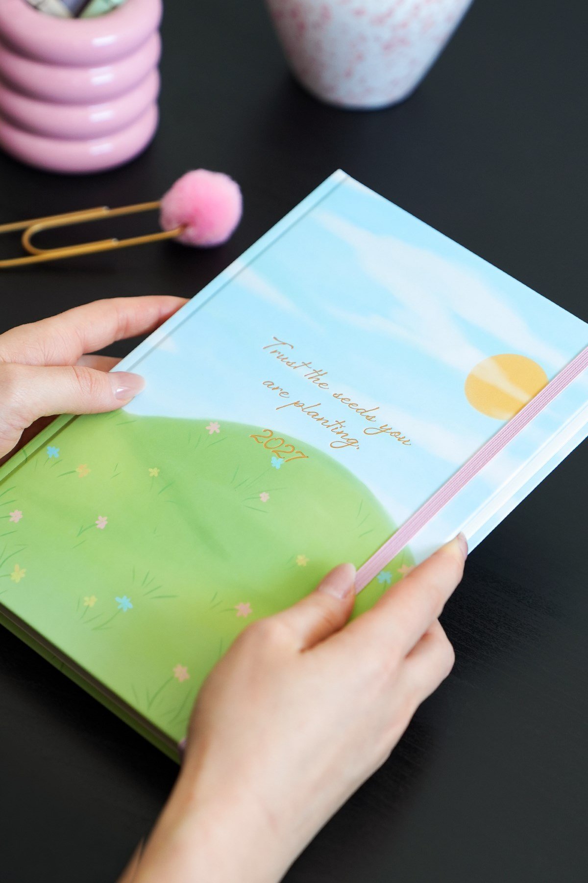 Matt Notebook 2027 Yılı Günlük Ajanda 16x24 cm - 12 Aylık