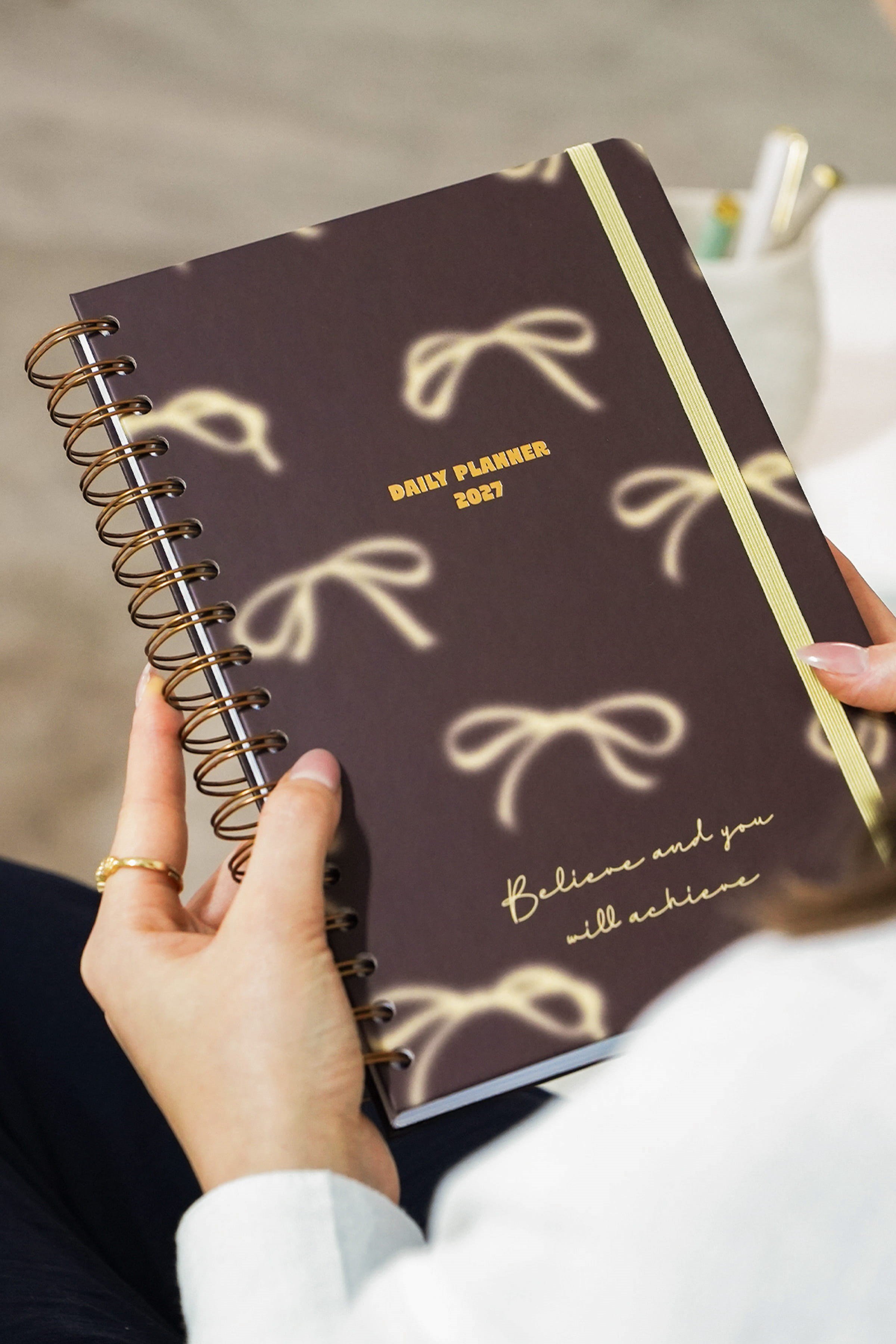 Matt Notebook 2027 Yılı Günlük Spiralli Ajanda 16x24 cm - 12 Aylık Fiyonk