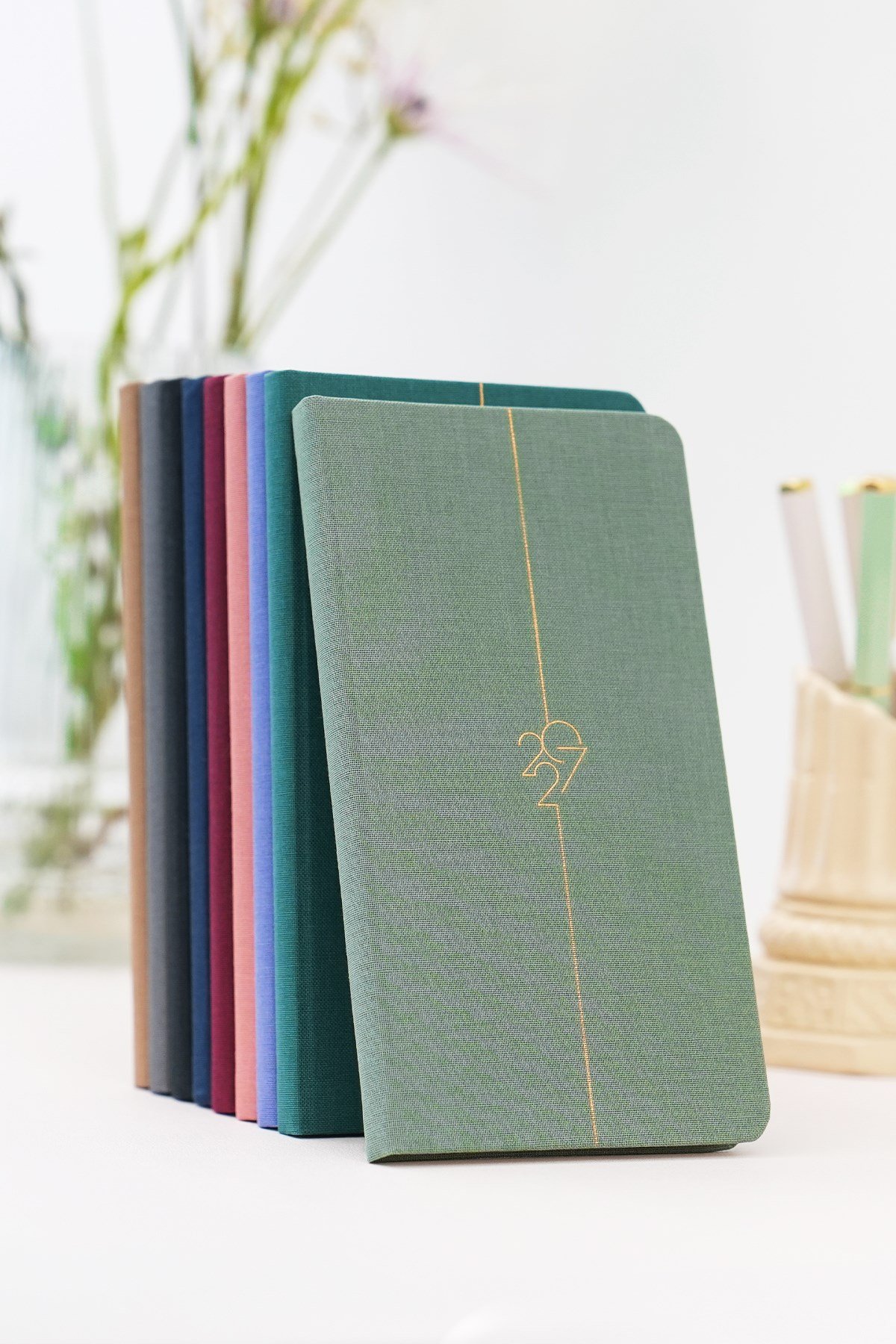 Matt Notebook 2027 Yılı Haftalık Keten 9x17 cm Cep Ajandası 12 Aylık Yeşil