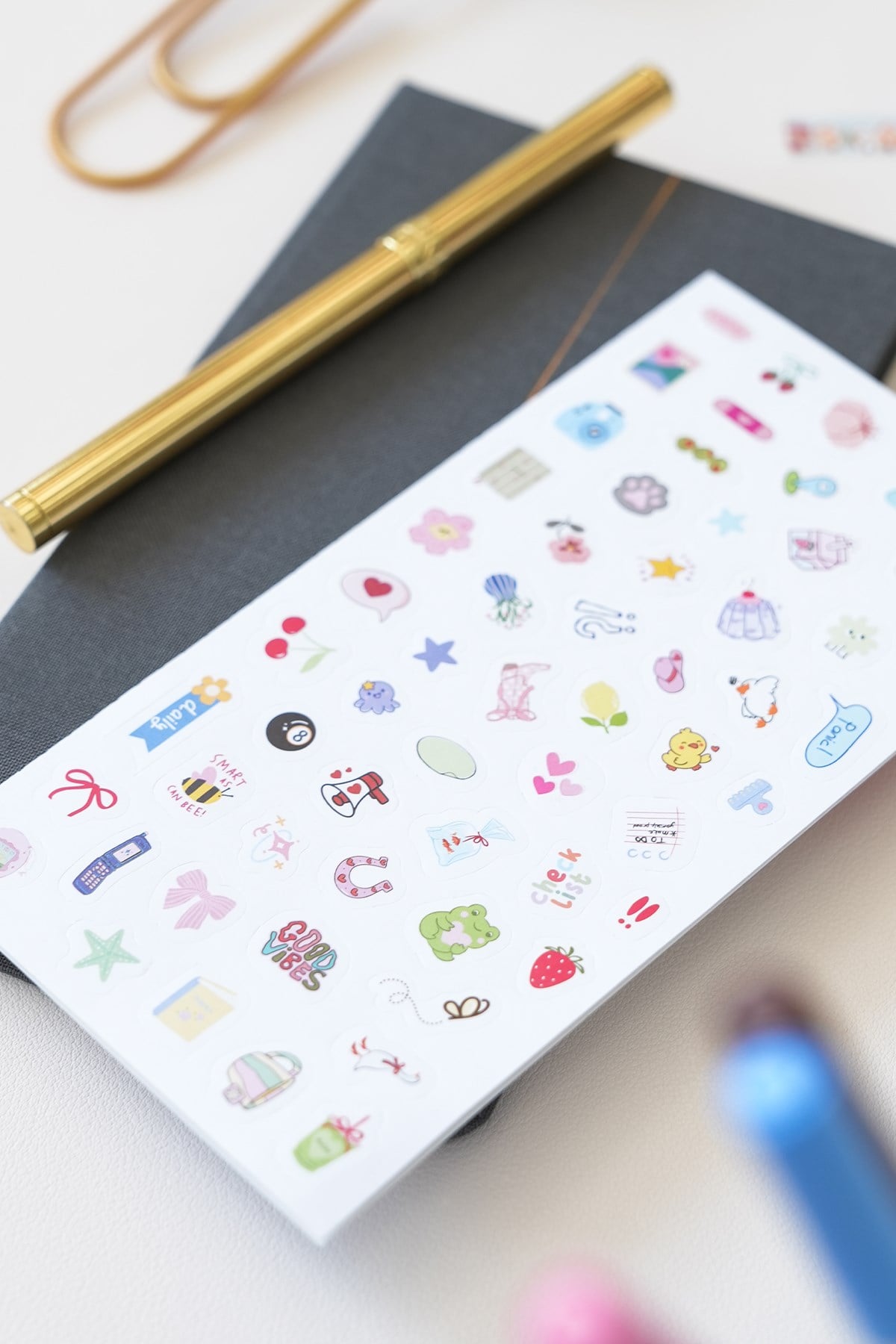 Matt Notebook 2027 Yılı Haftalık Keten 9x17 cm Cep Ajandası 12 Aylık Füme