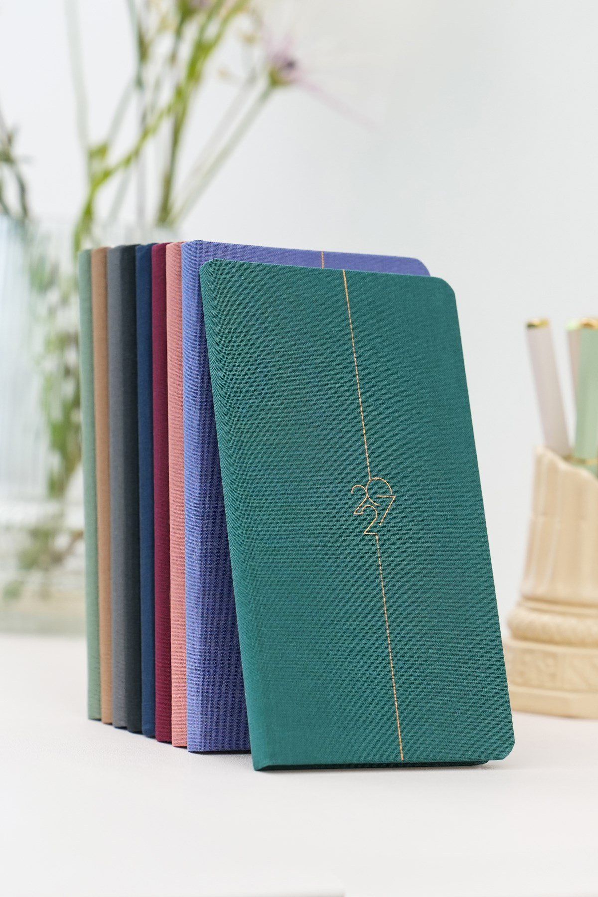 Matt Notebook 2027 Yılı Haftalık Keten 9x17 cm Cep Ajandası 12 Aylık Koyu Yeşil