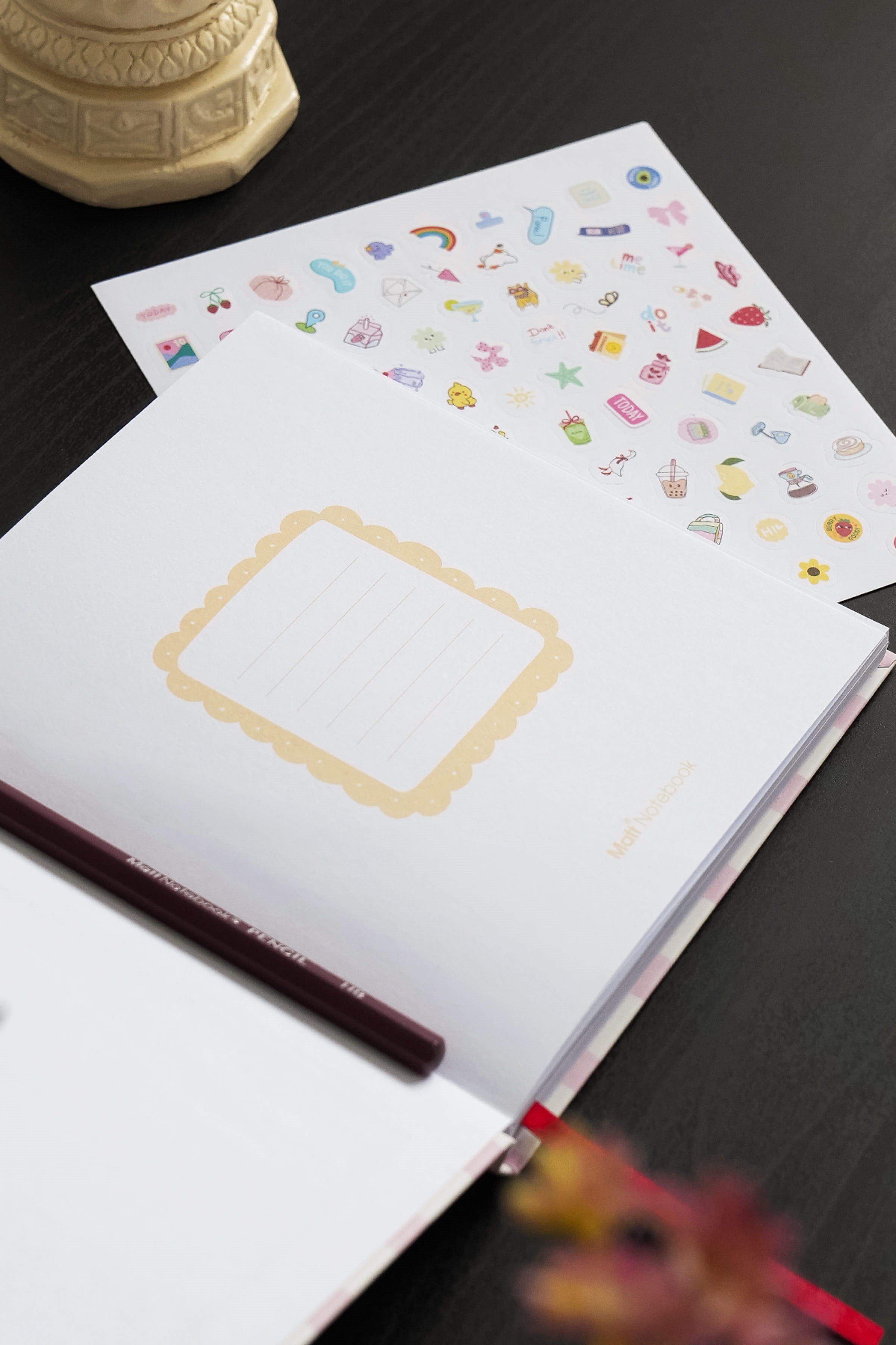 Matt Notebook 2027 Yılı Kare Haftalık Ajanda 15x15 cm