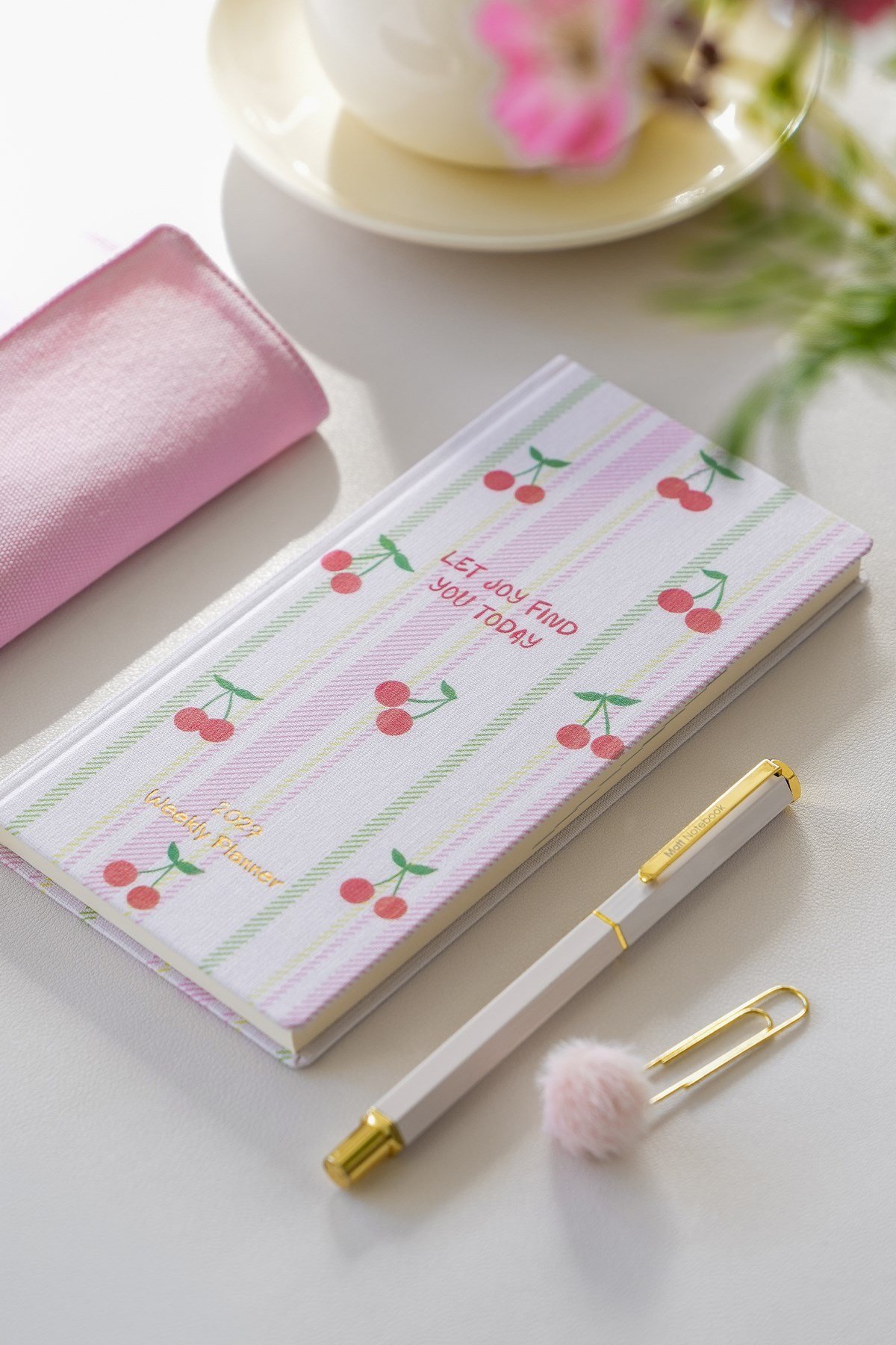 Matt Notebook 2027 Yılı Keten Haftalık Planlayıcı Kareli Cep Ajandası 9x18 cm Kiraz