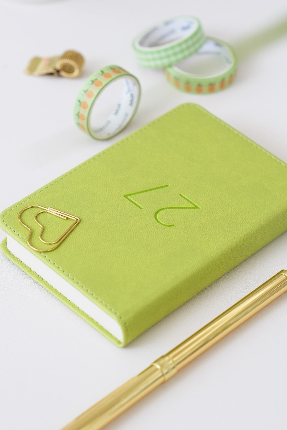 Matt Notebook 2027 Yılı Lastikli Günlük Cep Ajandası 12 Aylık Yeşil
