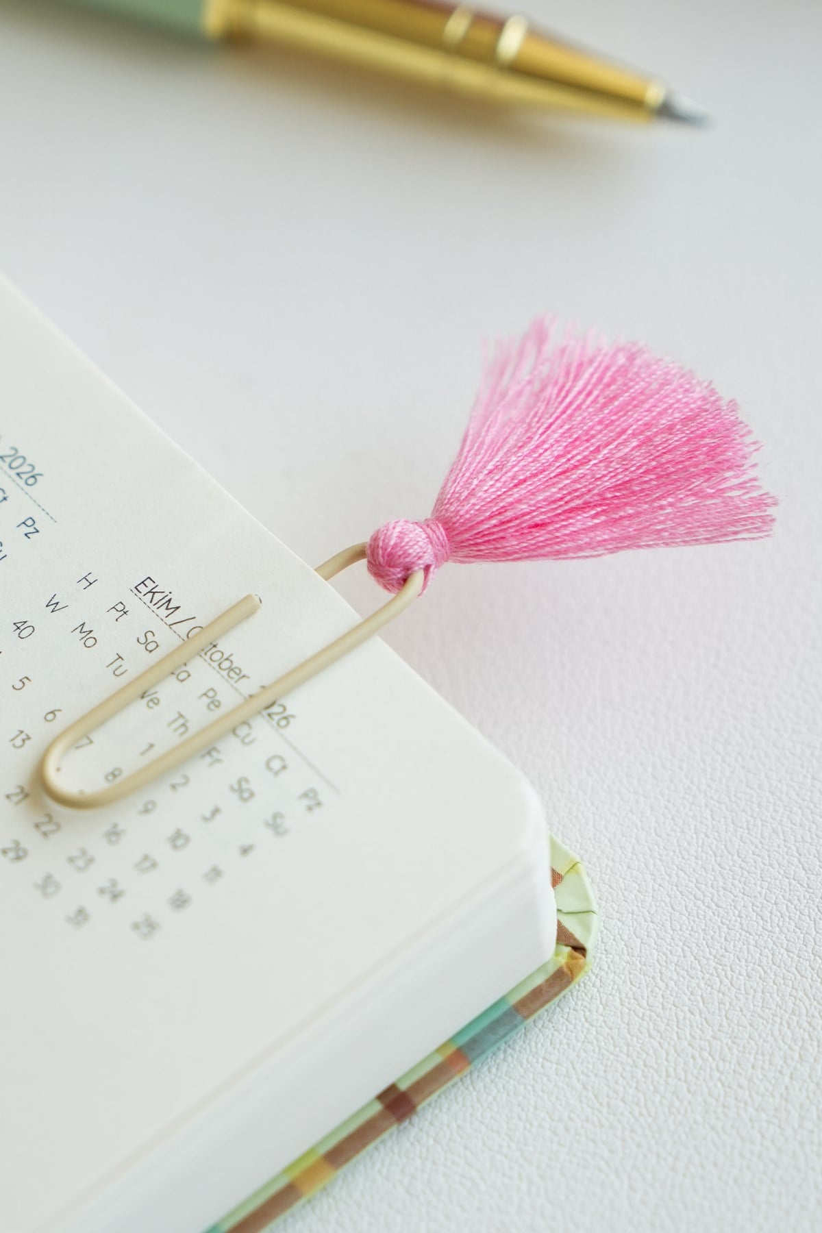 Matt Notebook 8'li Püsküllü Ataş Seti