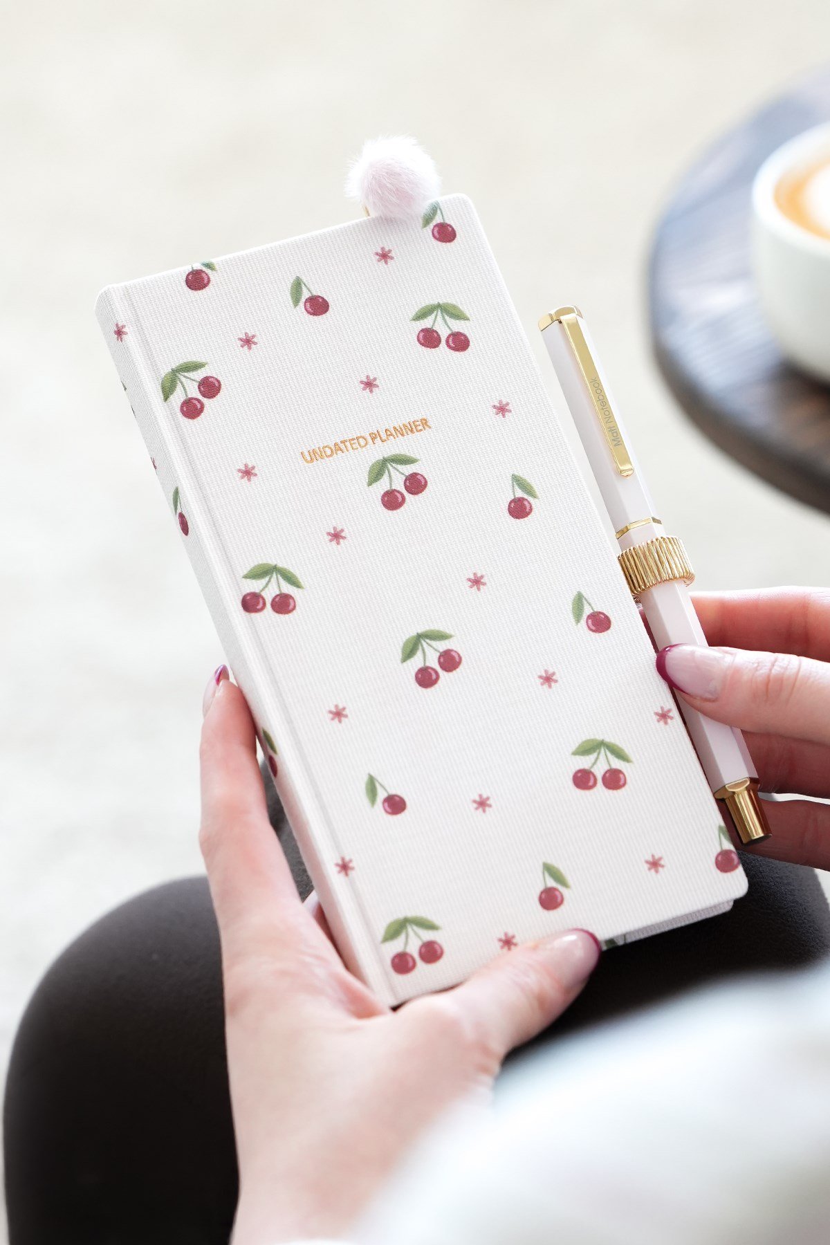 Matt Notebook 9x18 cm Keten Süresiz Haftalık Planlayıcı Kareli Cep Ajandası Kiraz
