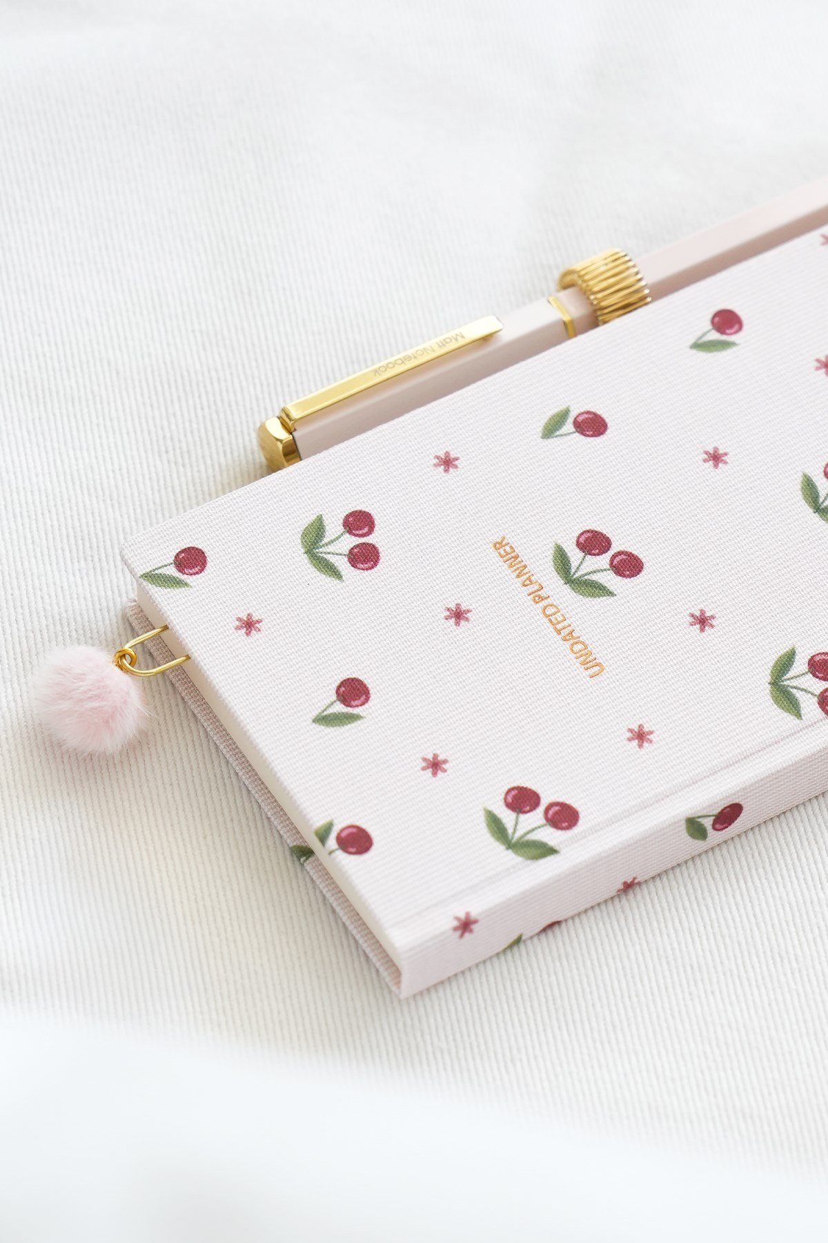 Matt Notebook 9x18 cm Keten Süresiz Haftalık Planlayıcı Kareli Cep Ajandası Kiraz