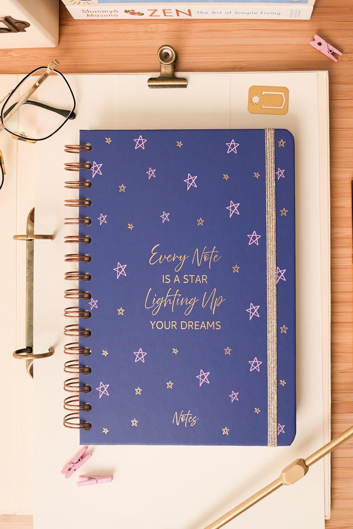 Matt Notebook A5 15x21 cm Spiralli Lastikli Düz, Çizgisiz Tarihsiz Not Defteri Yıldızlar