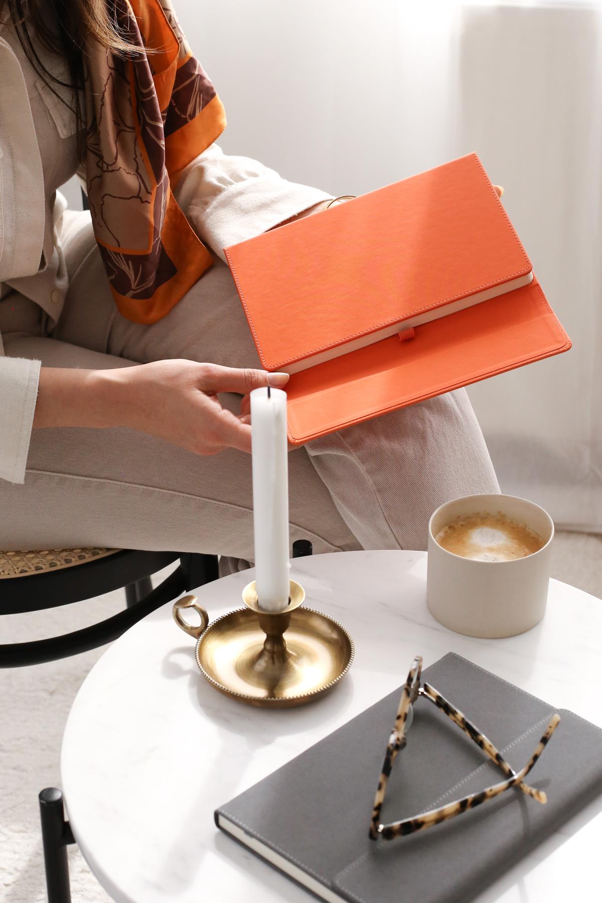 Matt Notebook A5 15x22 Mıknatıslı Kapak Defter Çizgili Turuncu