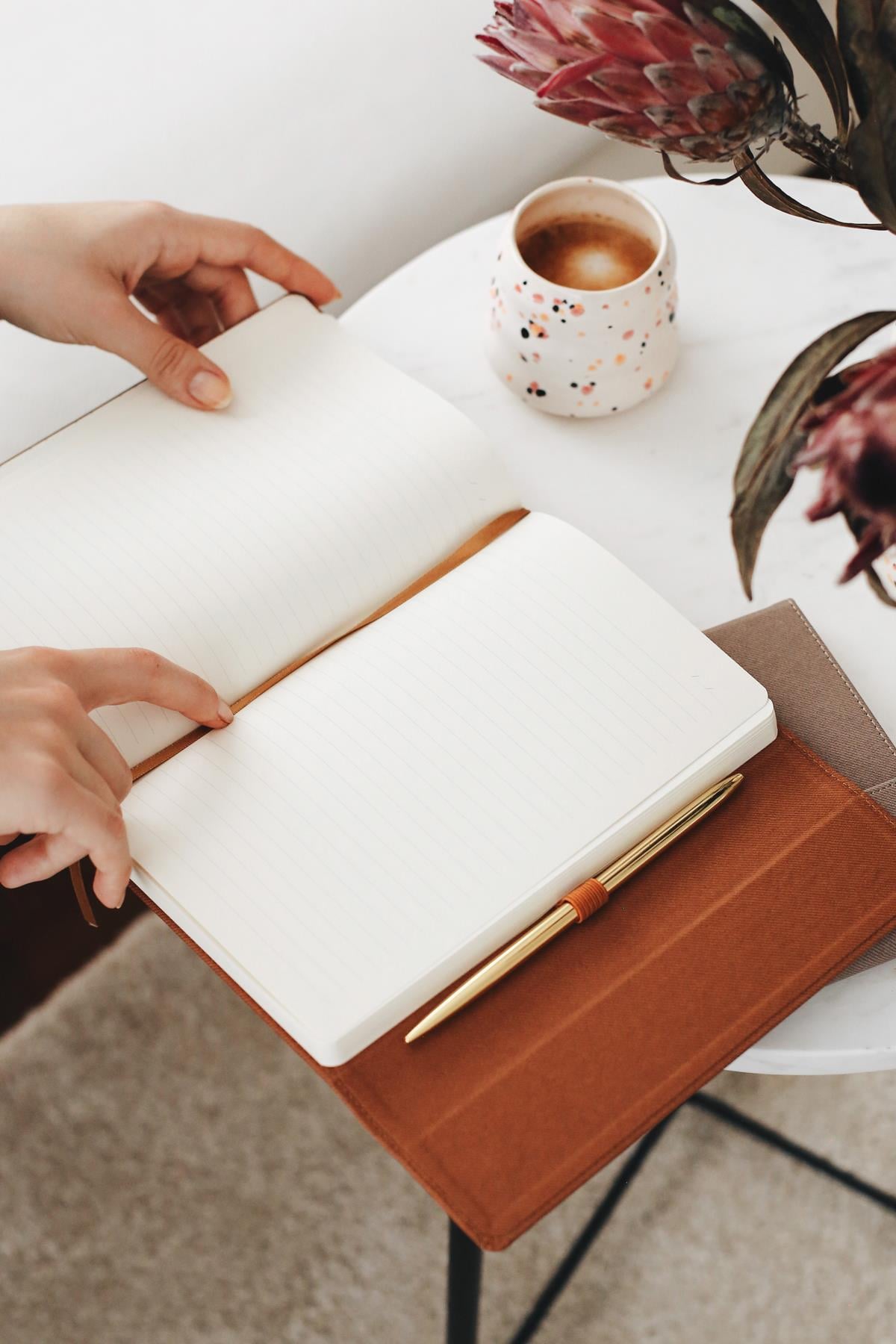 Matt Notebook A5 15x22 Mıknatıslı Kapak Defter Çizgili Lacivert