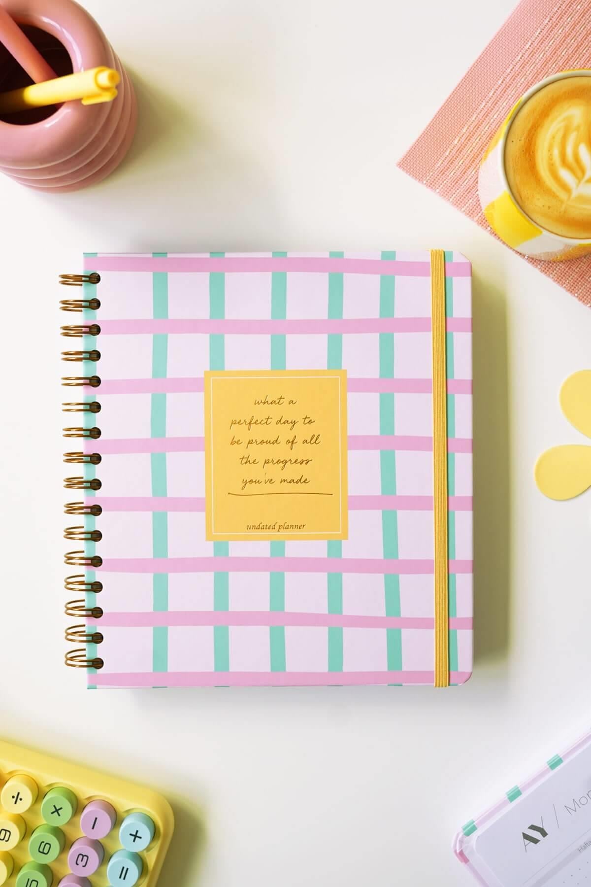 Matt Notebook Süresiz Planlayıcı Kare Ajanda
