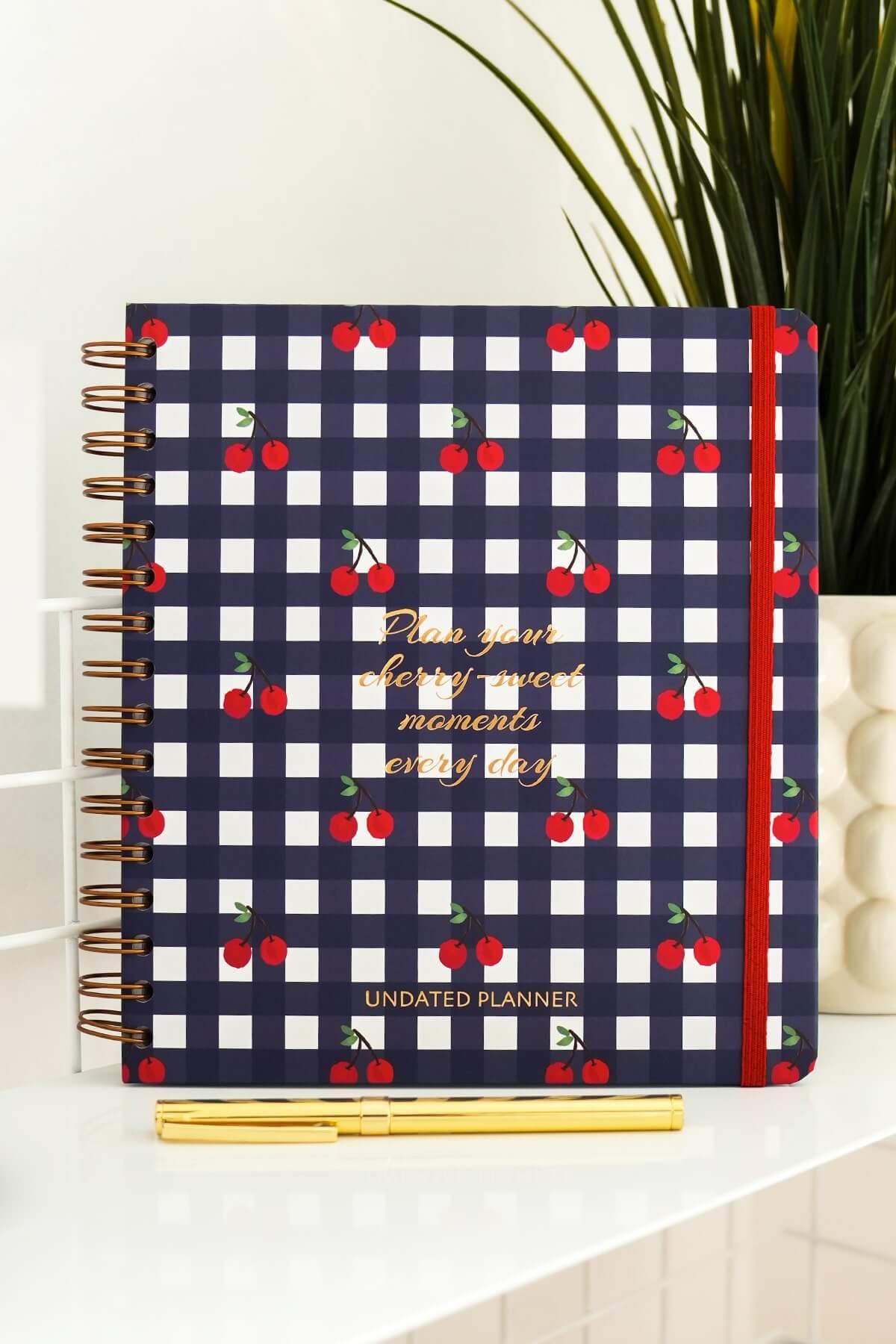 Matt Notebook Süresiz Planlayıcı Kare Ajanda Kiraz