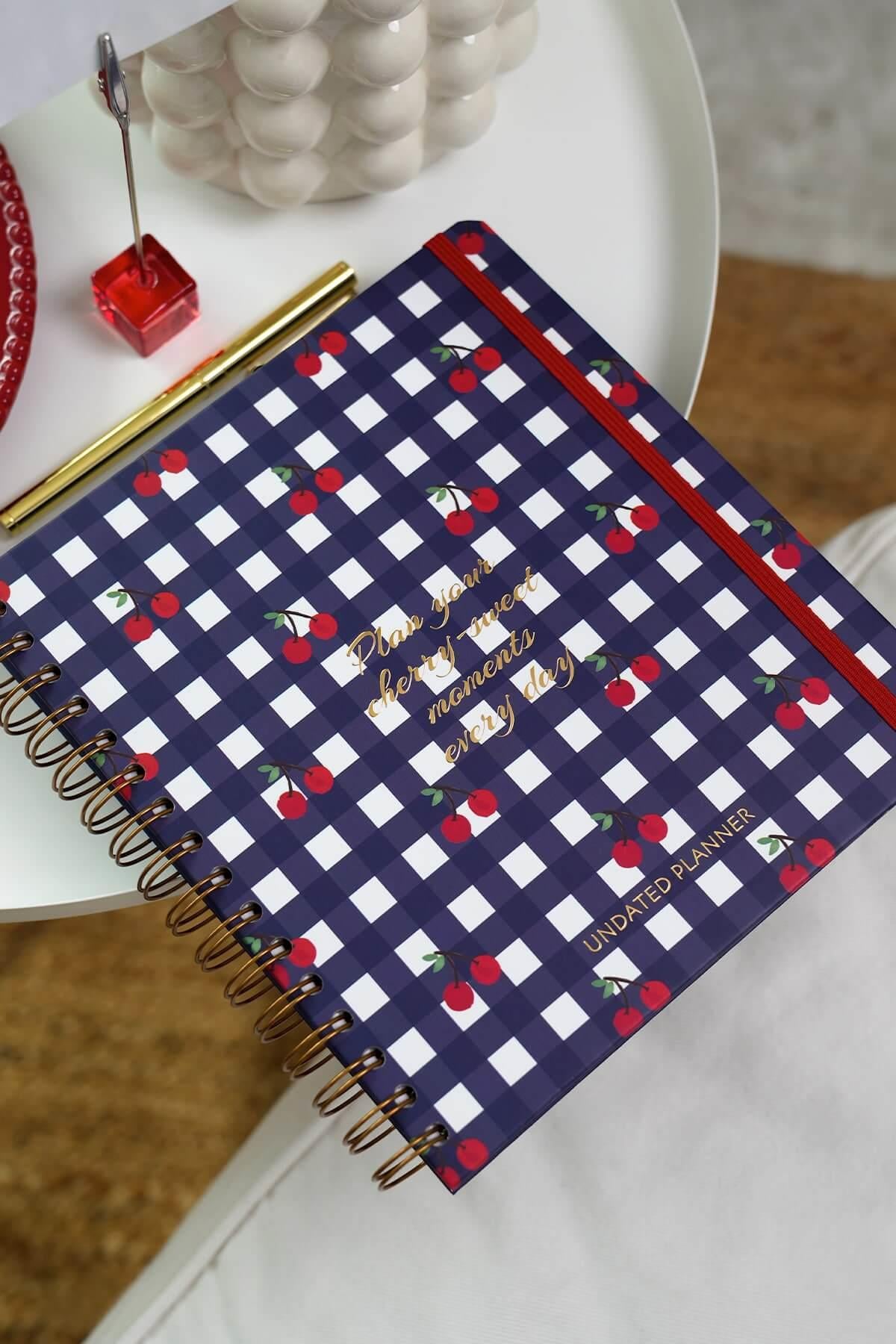 Matt Notebook Süresiz Planlayıcı Kare Ajanda Kiraz