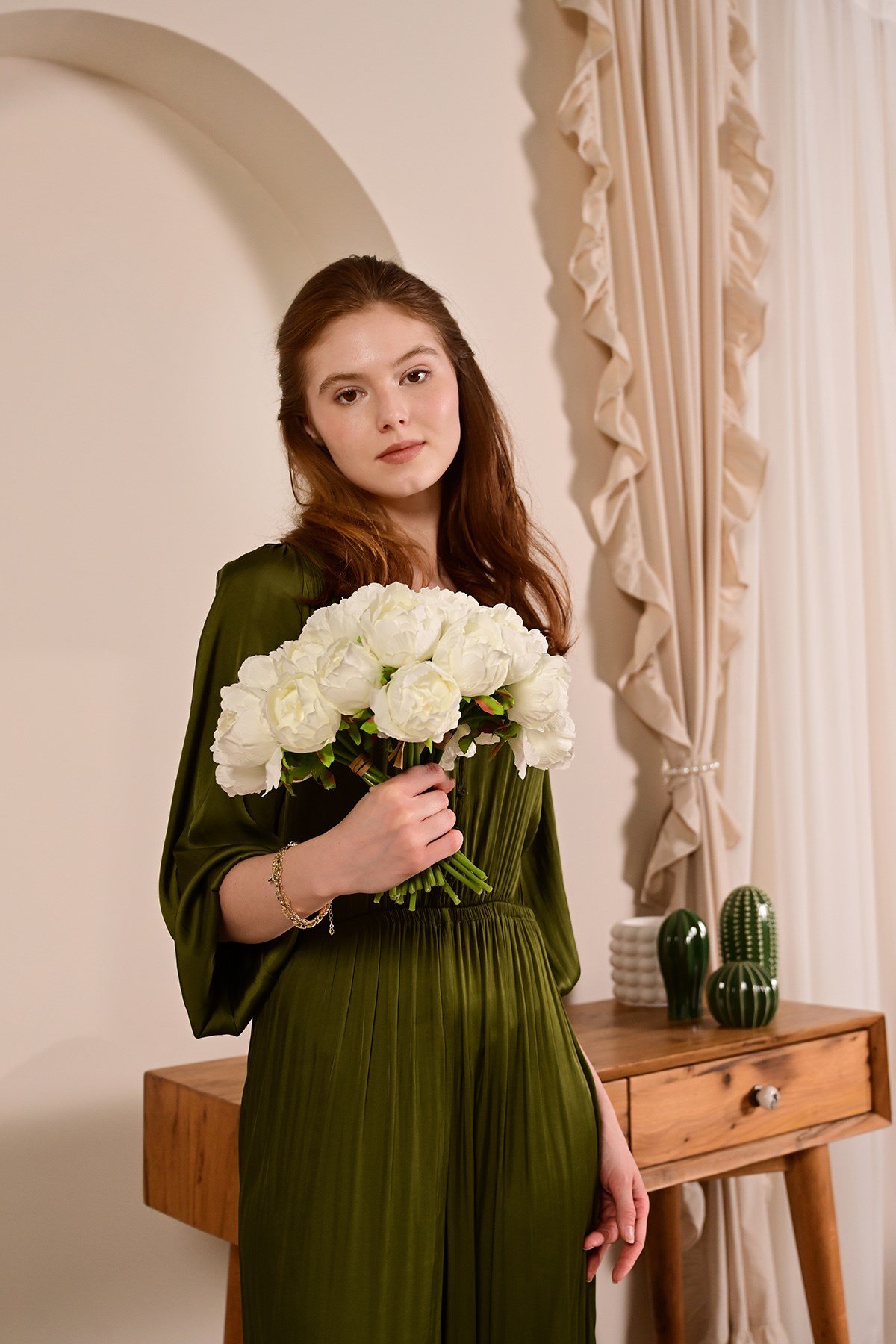 Yapay Beyaz Demet Peony Şakayık