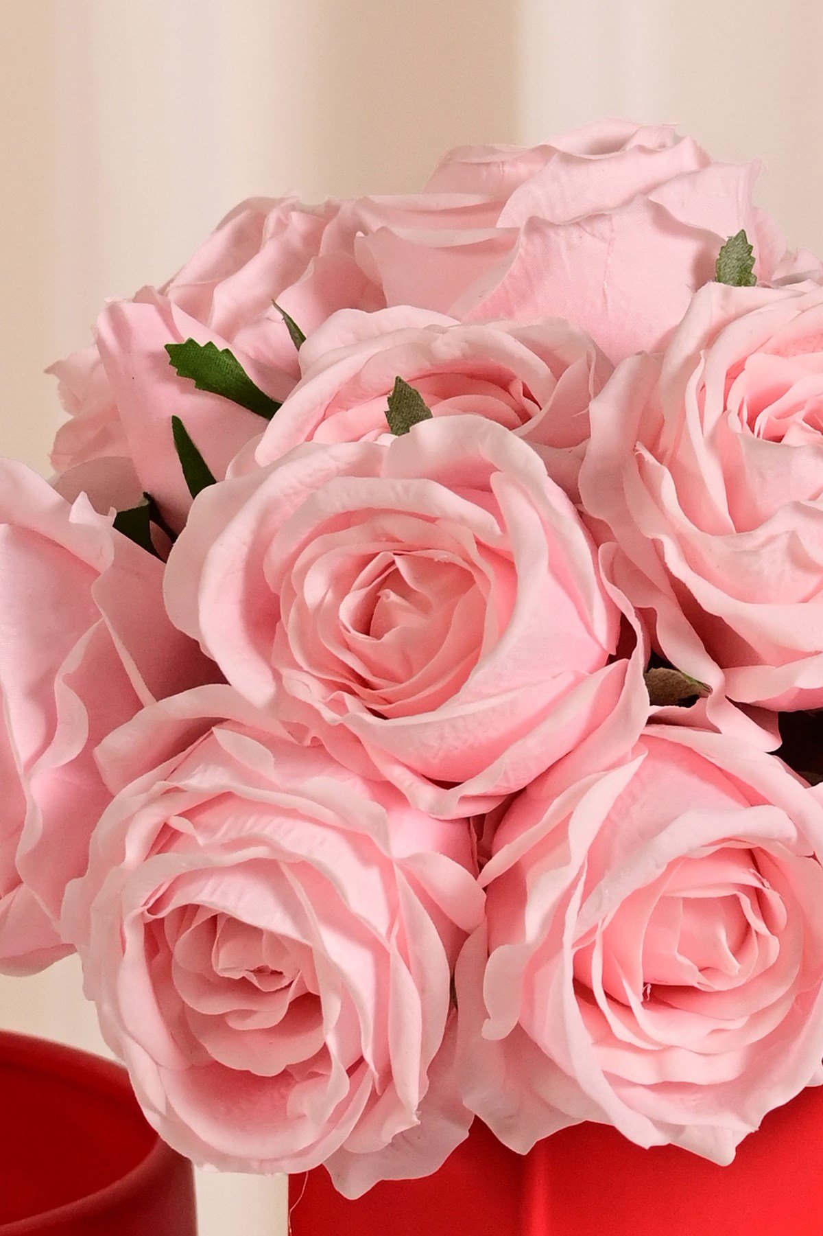 Yapay Pembe Beşli Islak Gül