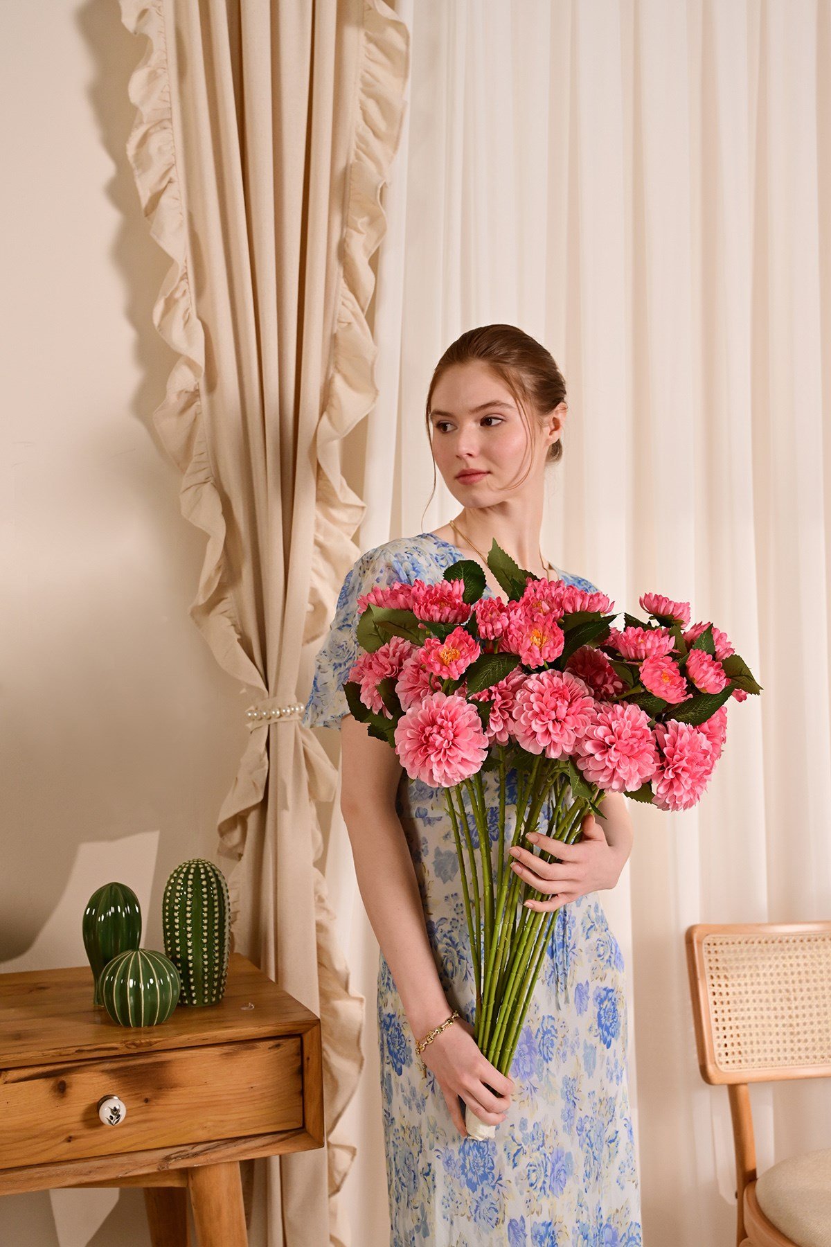 Yapay Pembe İkili Dahlia (yıldız Çiçeği)