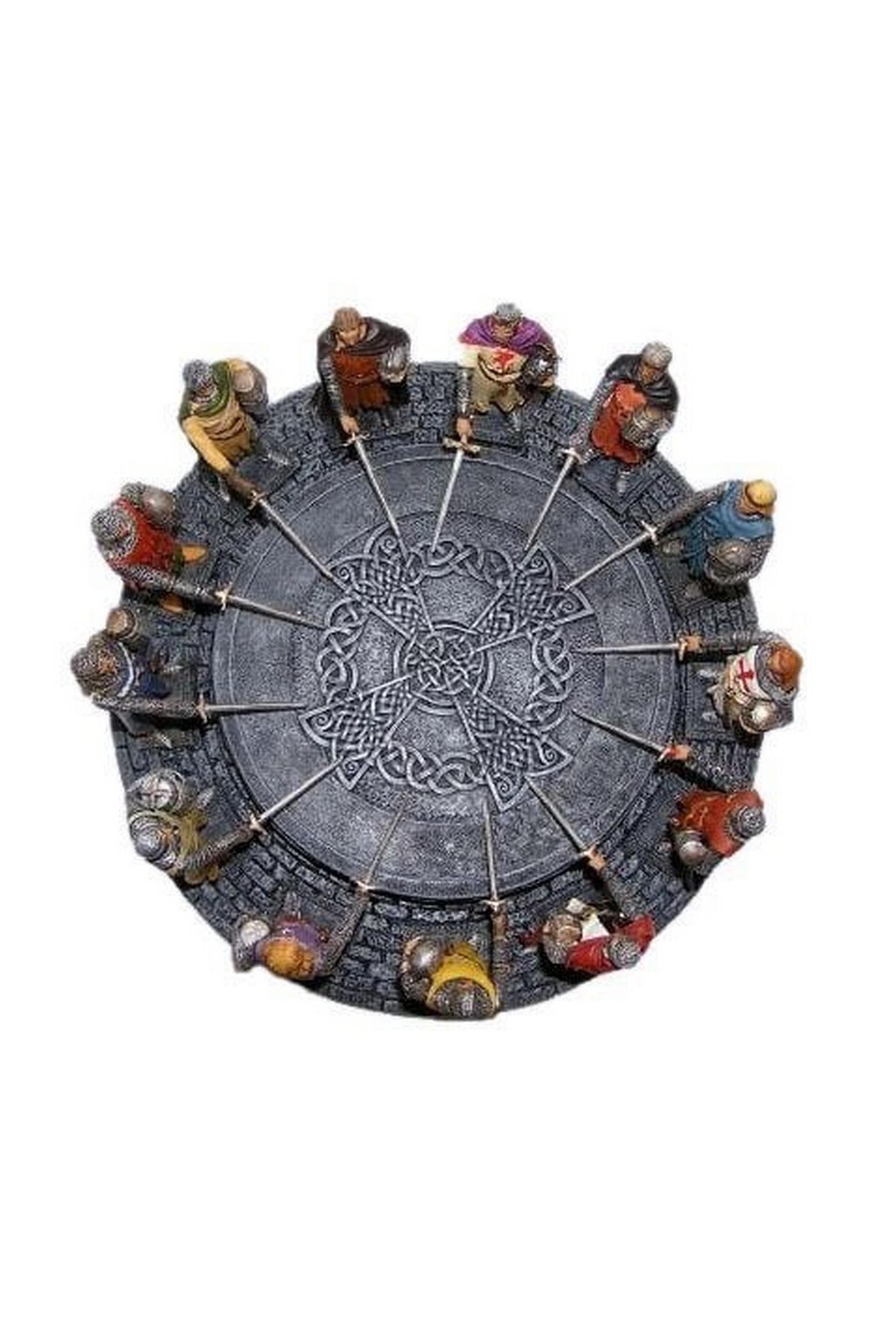 WISE KRAL ARTHUR VE 12 SAVAŞÇI