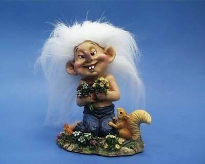 WISE TROLL - ÇİÇEKLİ