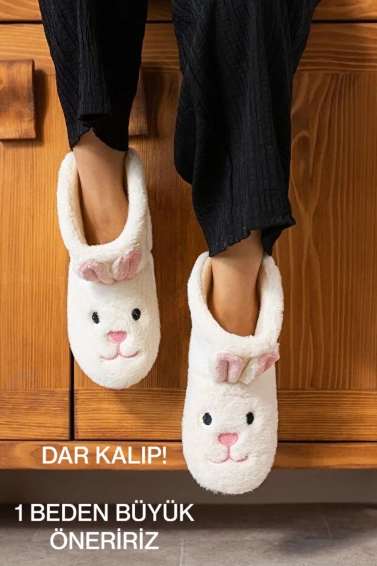 Günlük Kadın Tavşan Figürlü Panduf Ev Botu