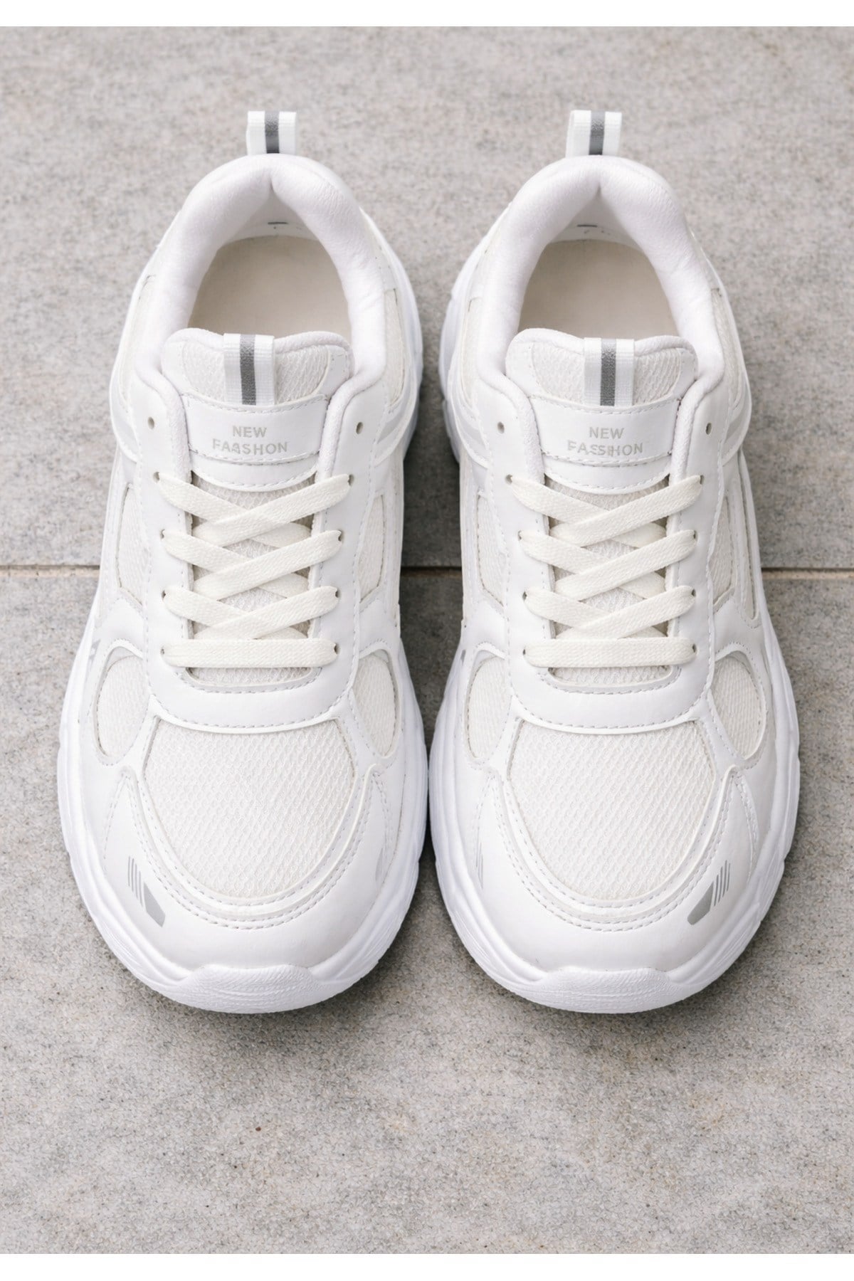 Unisex Beyaz Anorak Detaylı Kalın Taban Günlük Yürüyüş Ayakkabısı Sneaker