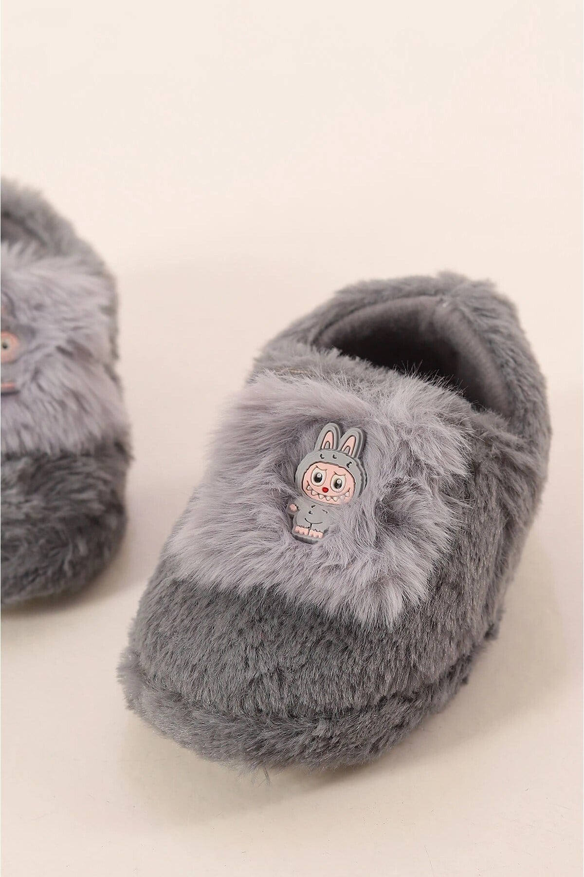 Unisex Çocuk Tüylü Peluş Pofuduk Figürlü Panduf