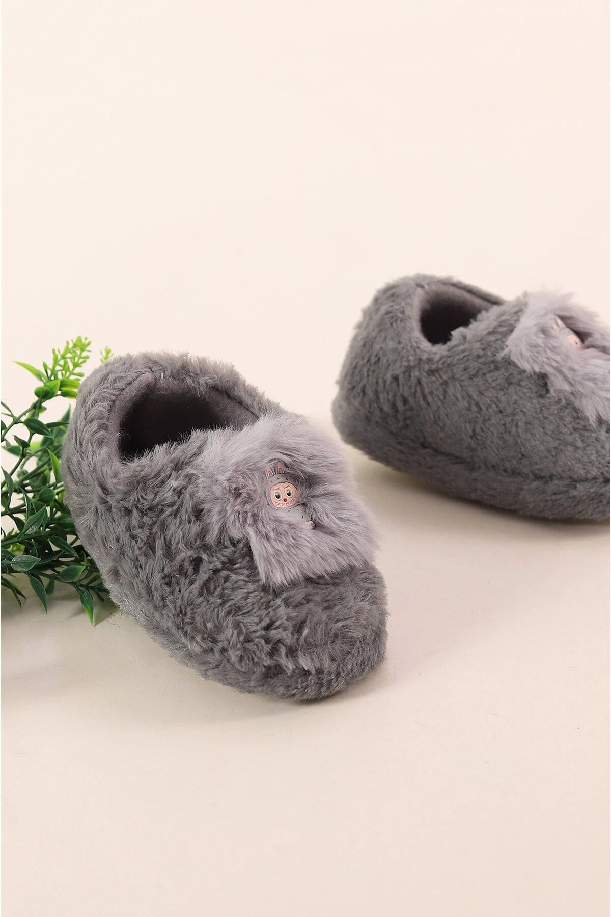 Unisex Çocuk Tüylü Peluş Pofuduk Figürlü Panduf