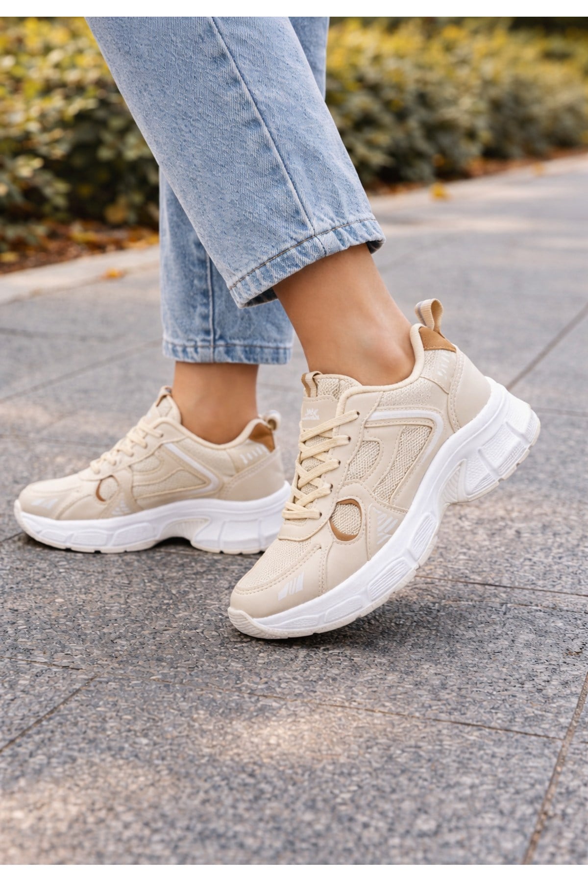 Unisex Kum Anorak Detaylı Kalın Taban Günlük Yürüyüş Ayakkabısı Sneaker