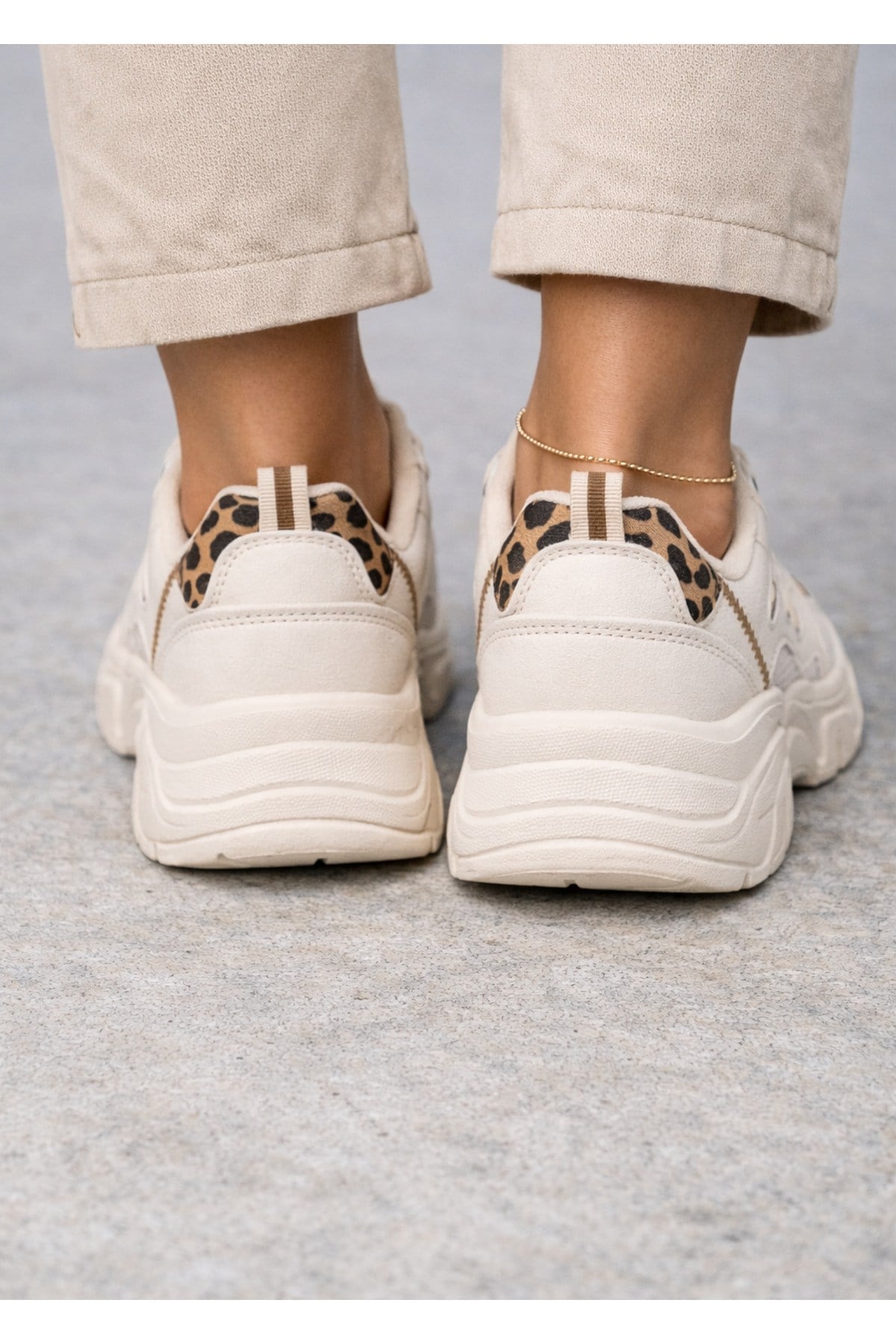 Unisex Kum Anorak Leopar Detaylı Kalın Taban Günlük Yürüyüş Ayakkabısı Sneaker
