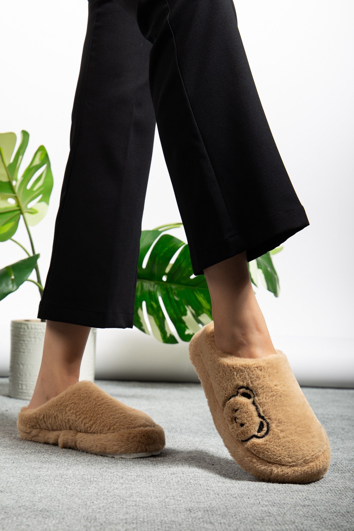 Unisex Sevimli Ayıcık Rahat Kapalı Kaymaz Yüksek Taban Ev Terliği