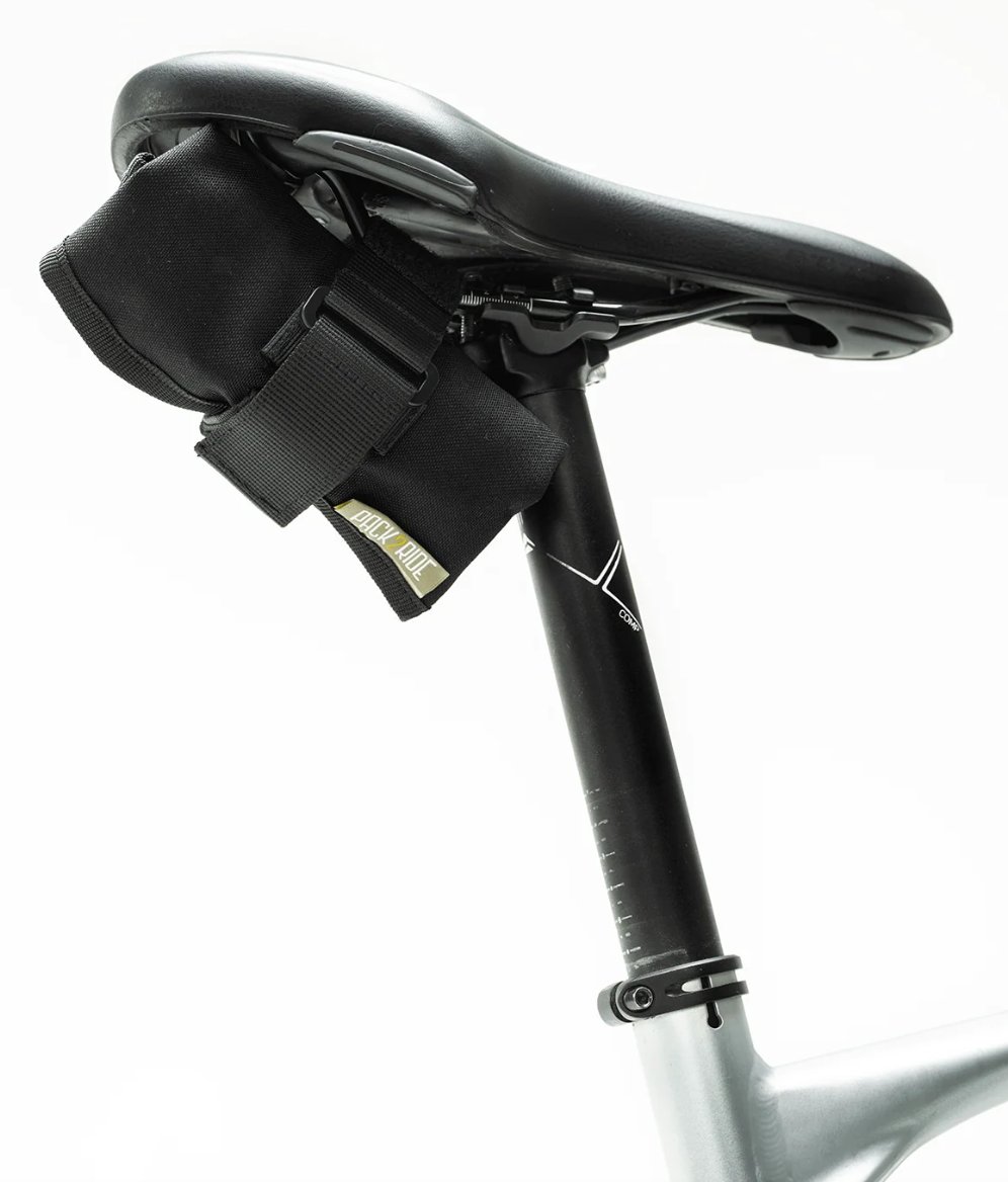 PACK2RIDE BLOSSOM SADDLE ROLL BAG BLACK