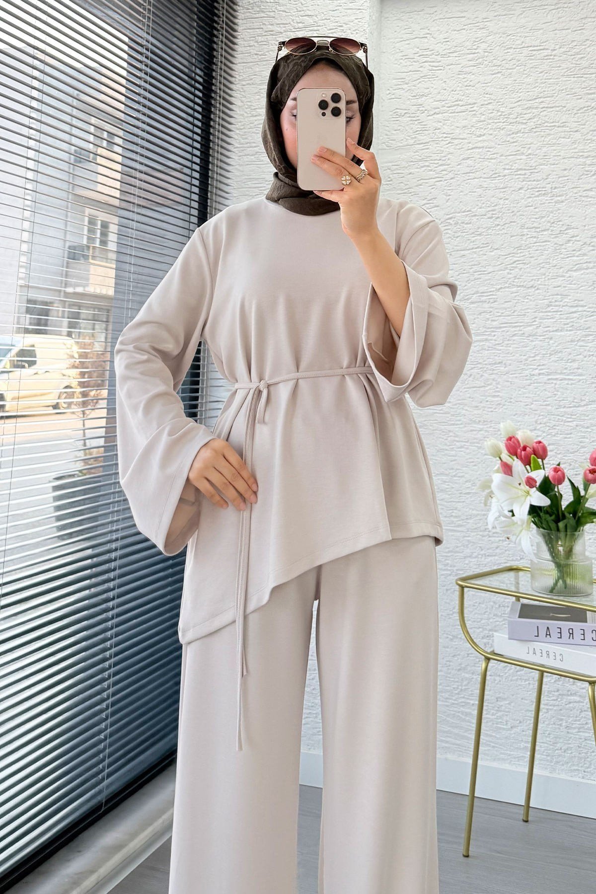 Kadın Belden Bağlamalı Asimetrik Pantolonlu İkili Takım M26173 - Taş