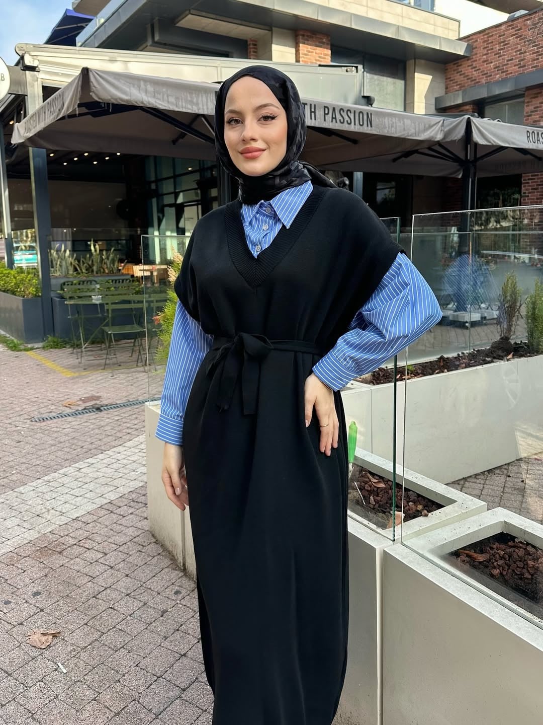 Poplin Detaylı Triko Elbise - Siyah