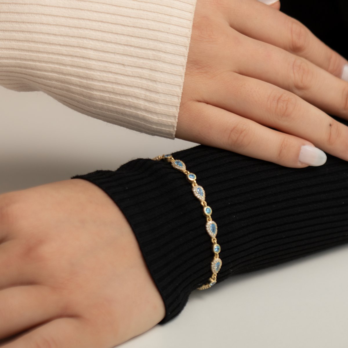 Damla Taşlı Bileklik 718551 Gold