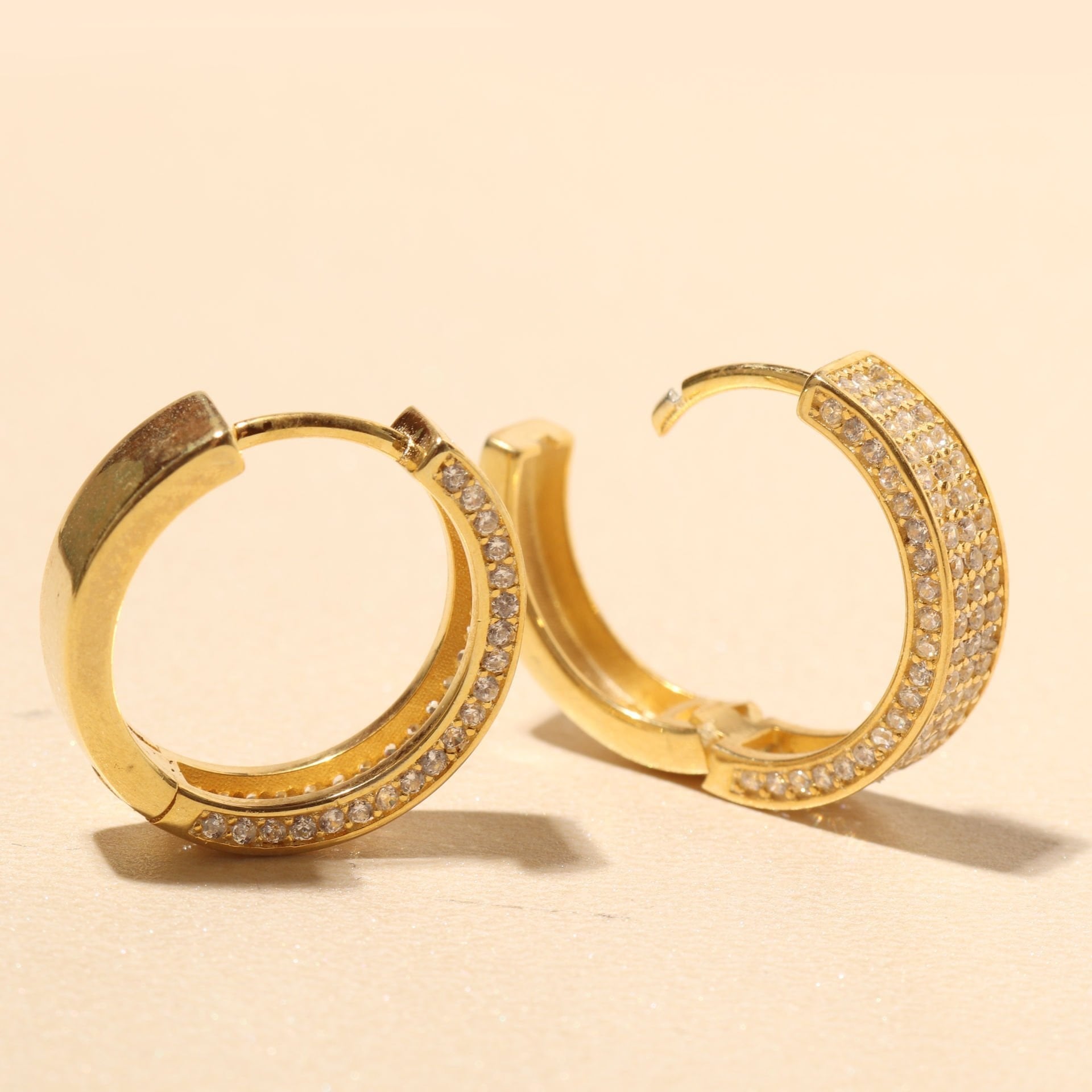 Taşlı Halka Küpe 717100 Gold